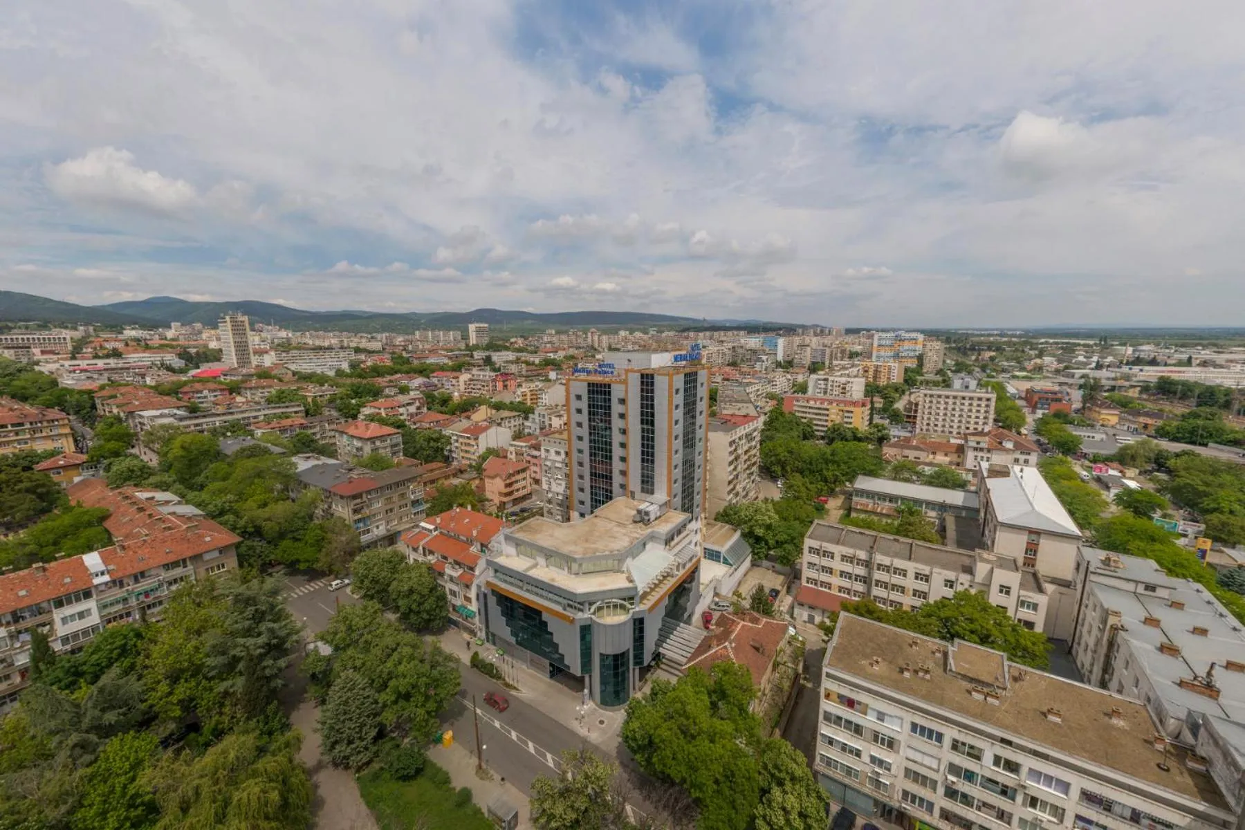 Property building in Merian Palace Hotel