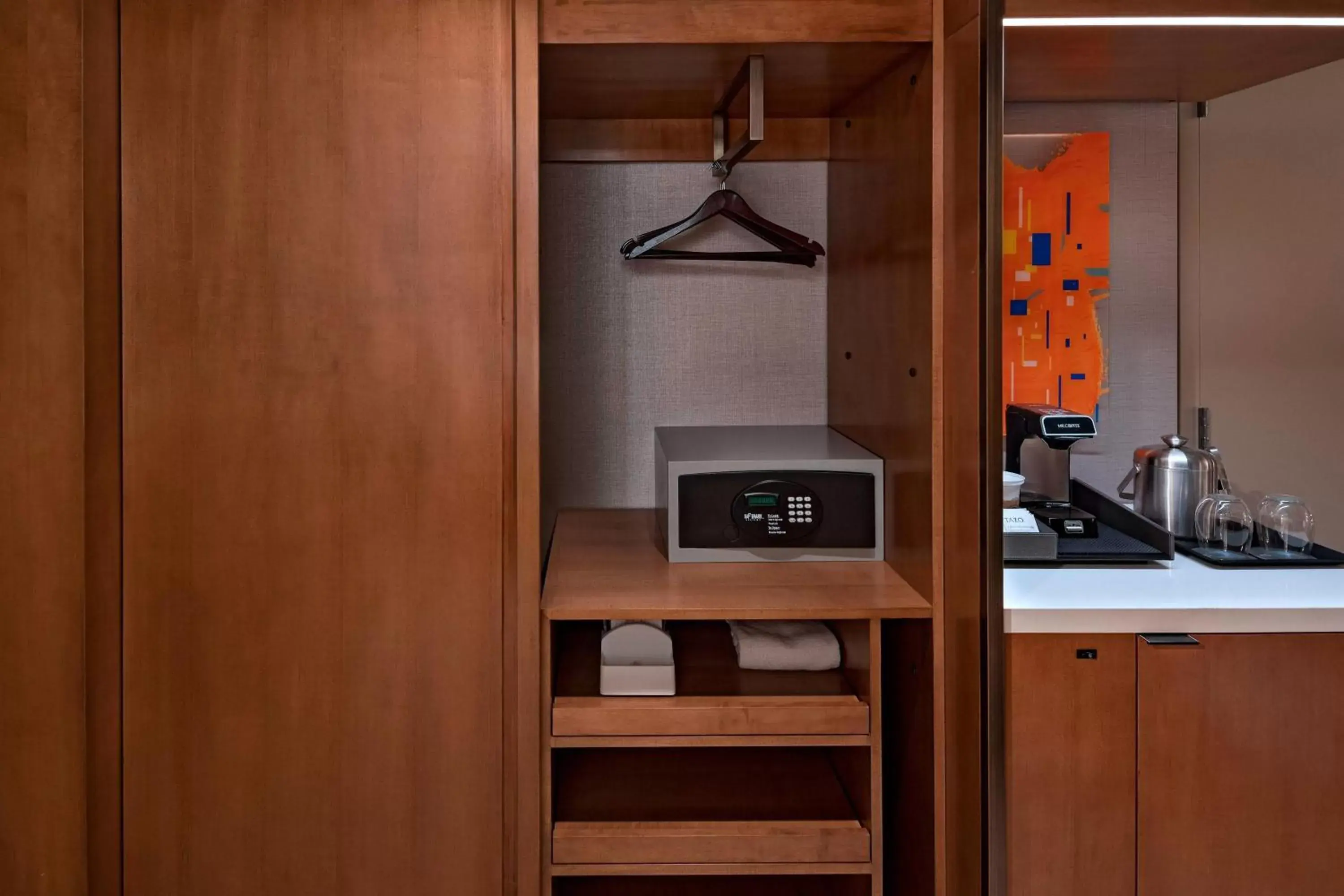 Photo of the whole room, Kitchen/Kitchenette in The Westin Irving Convention Center at Las Colinas