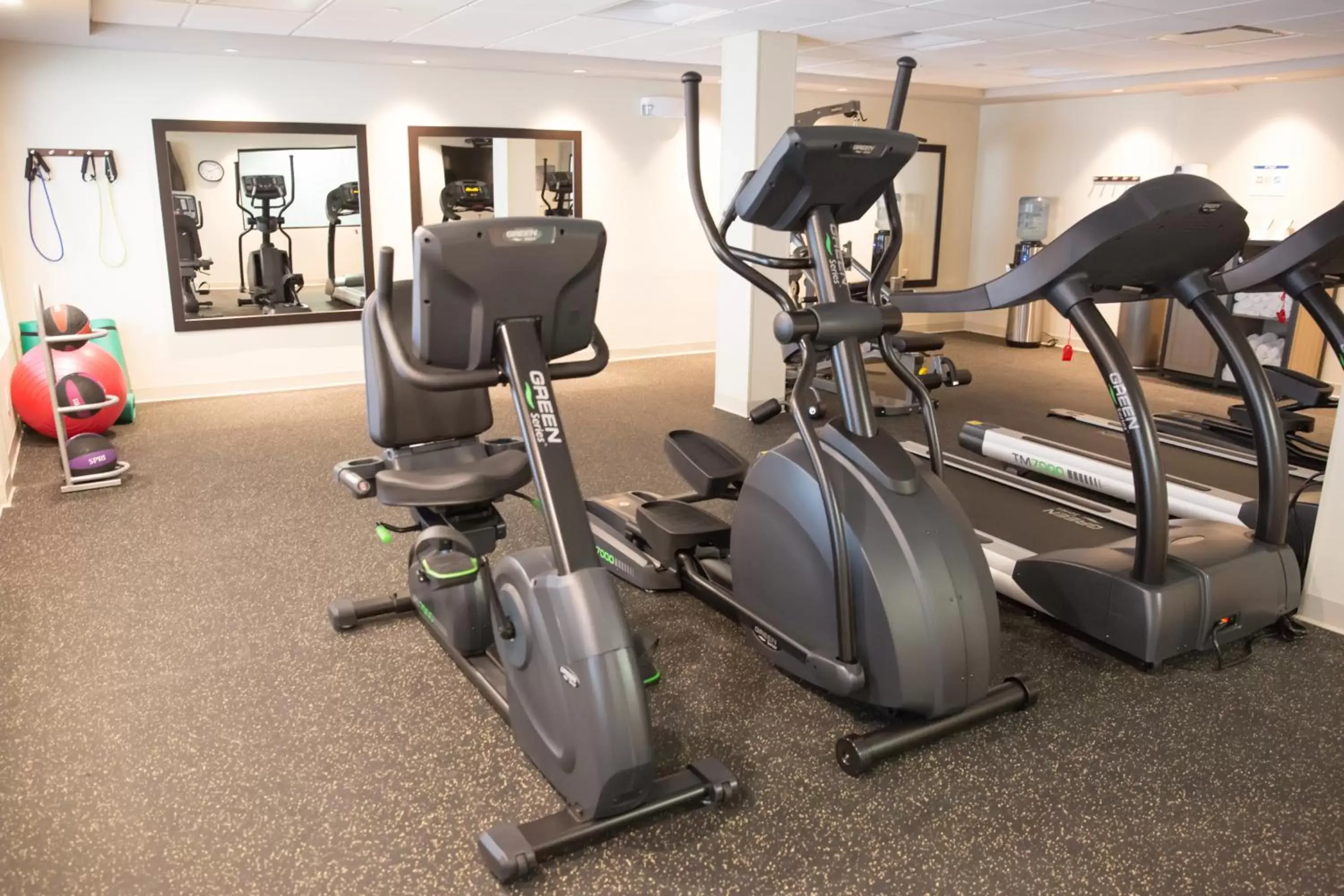 Fitness centre/facilities, Fitness Center/Facilities in Best Western Premier NYC Gateway Hotel