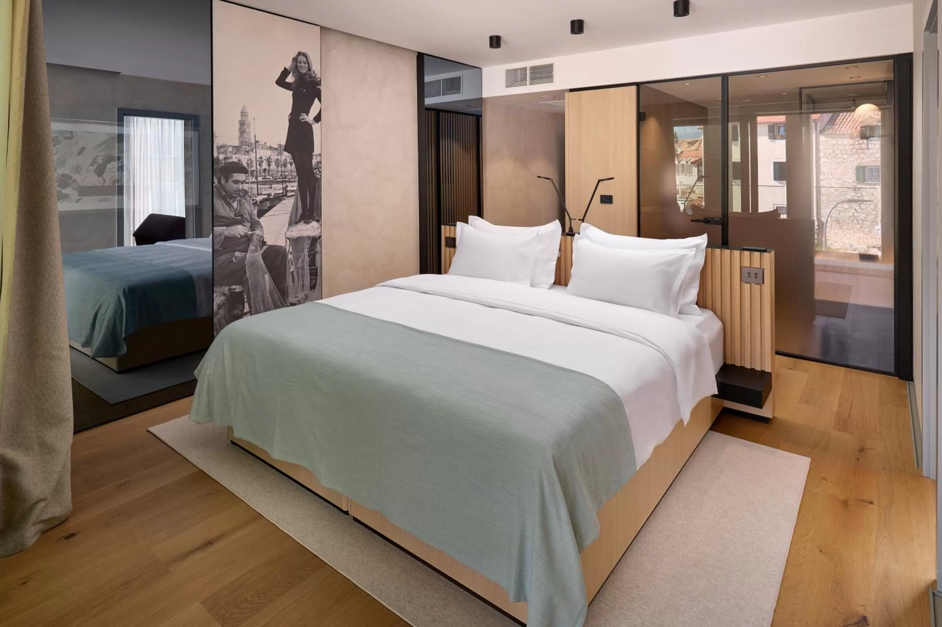 Bedroom, Bed in Hotel Ambasador