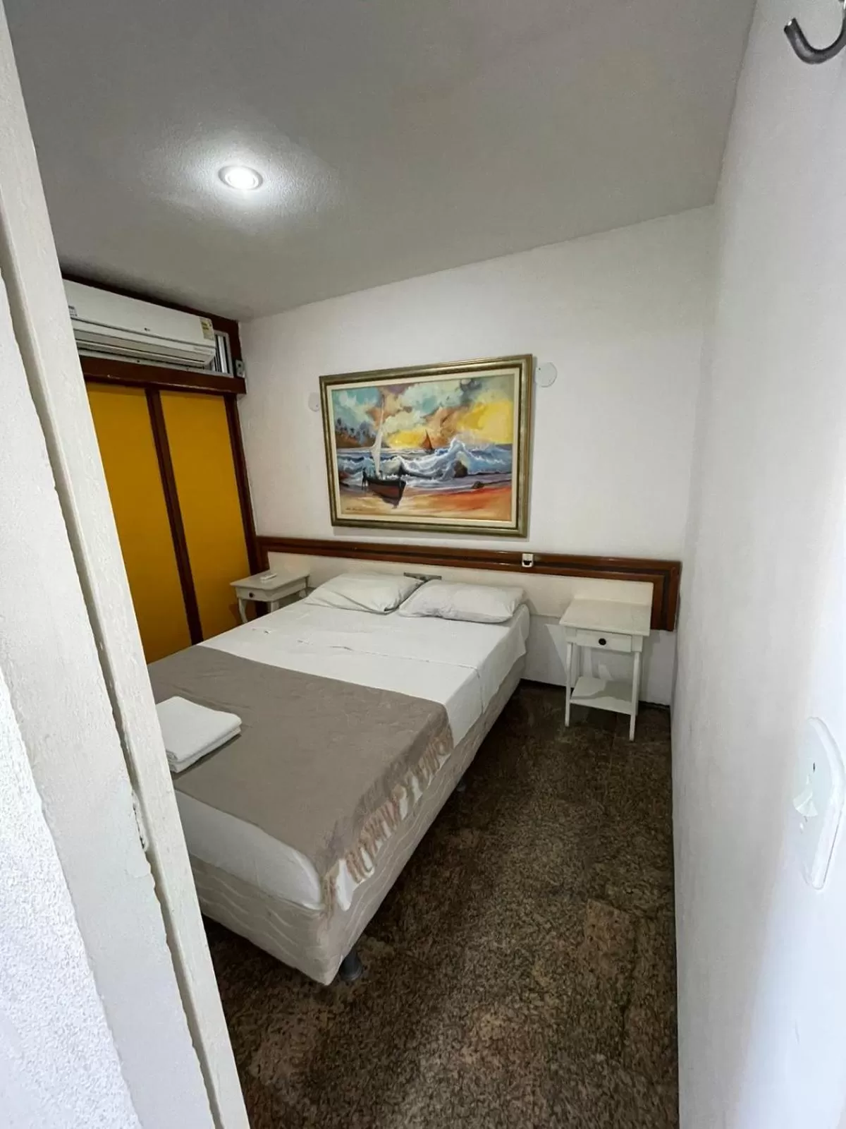 Bed in Flat Atlântico Neto