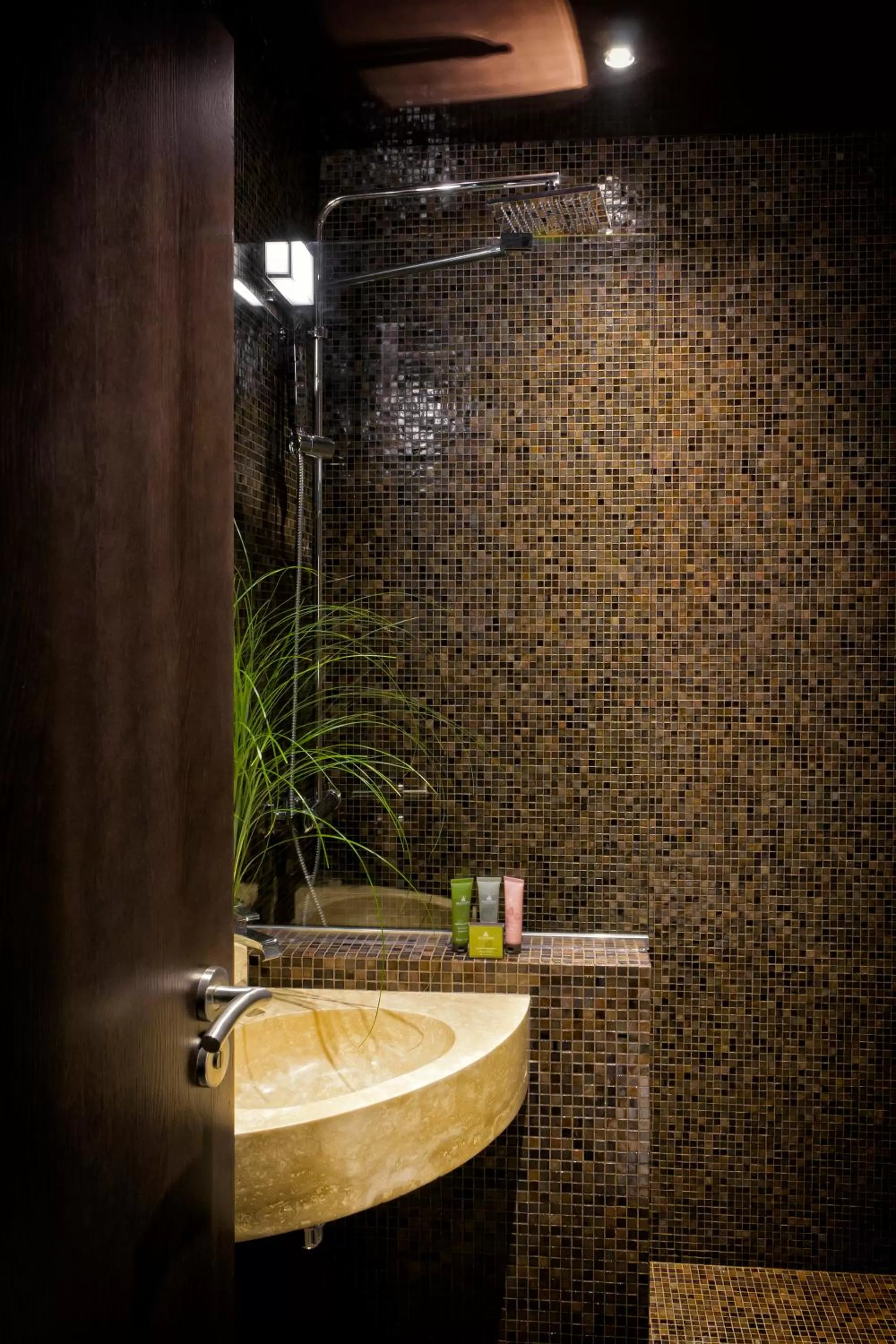 Bathroom in B Montmartre