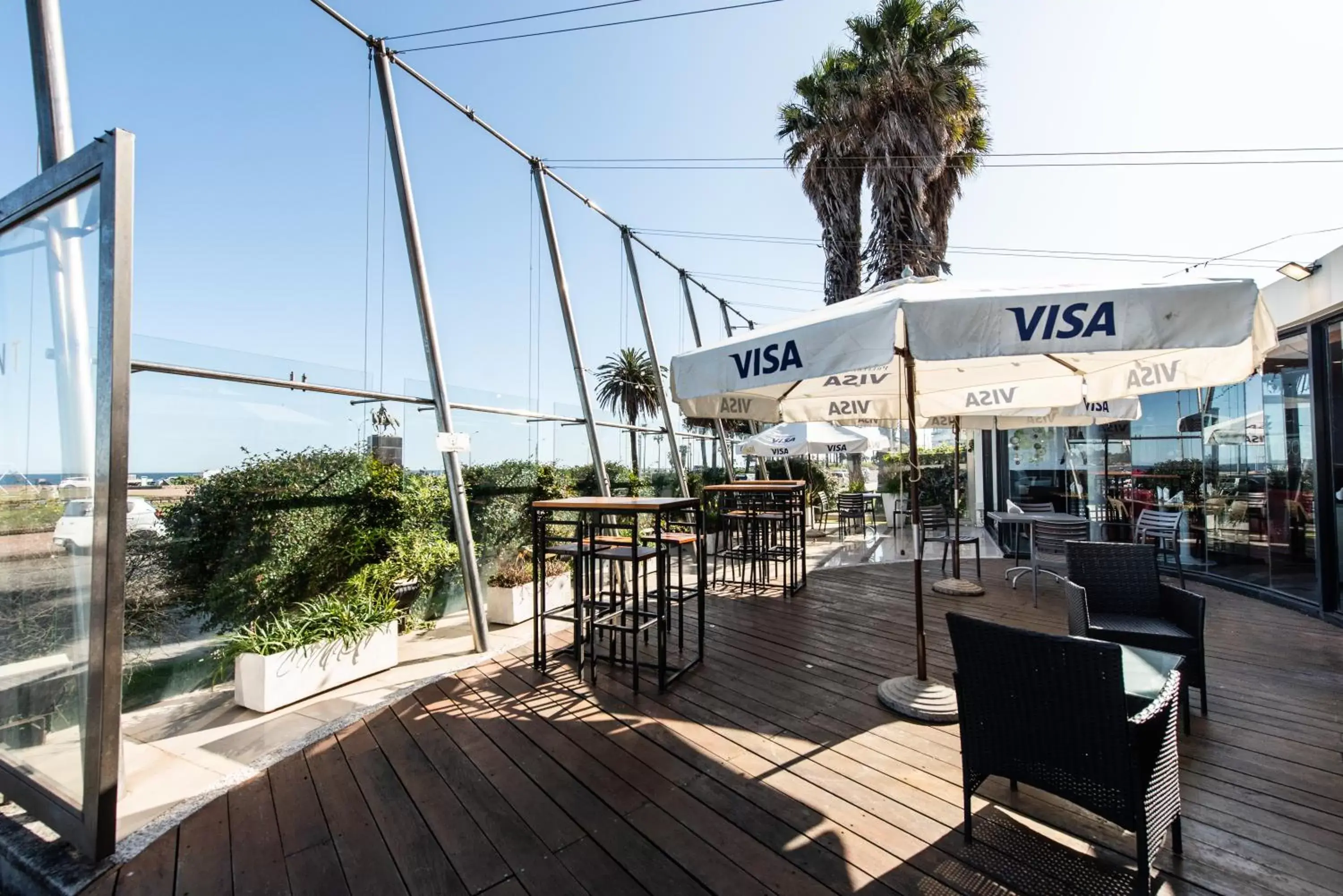 Balcony/Terrace, Restaurant/Places to Eat in ibis Montevideo Rambla