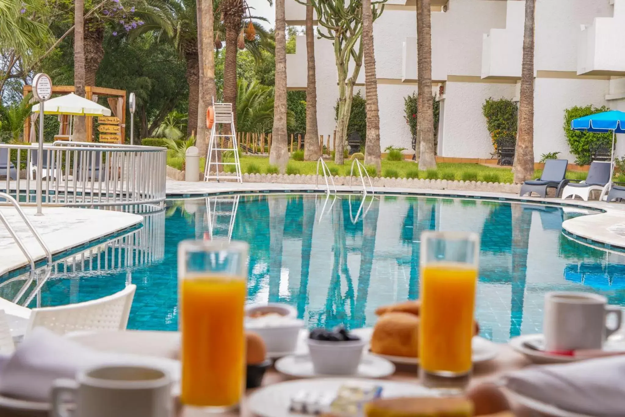 Breakfast, Swimming Pool in Odyssee Park Hotel