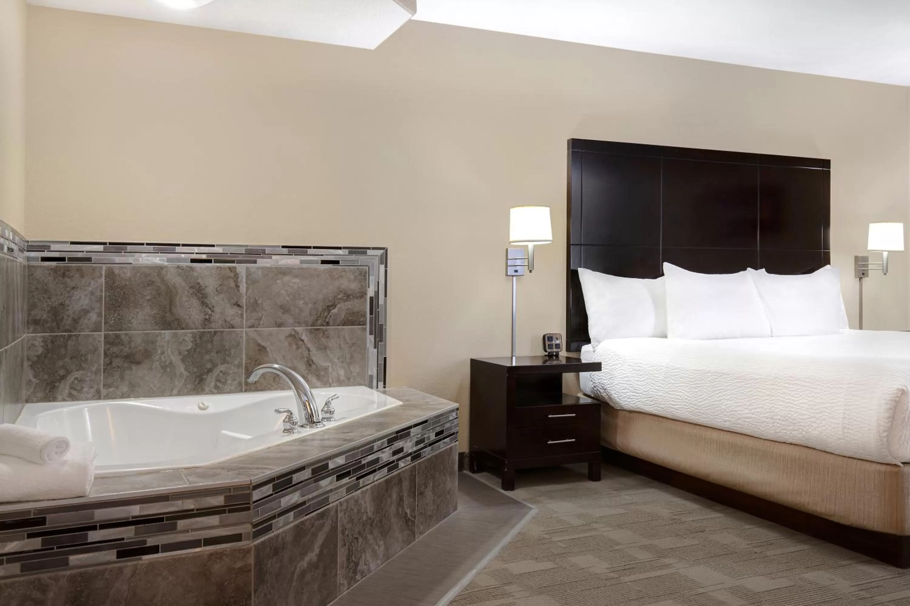 Bed in Days Inn by Wyndham Medicine Hat