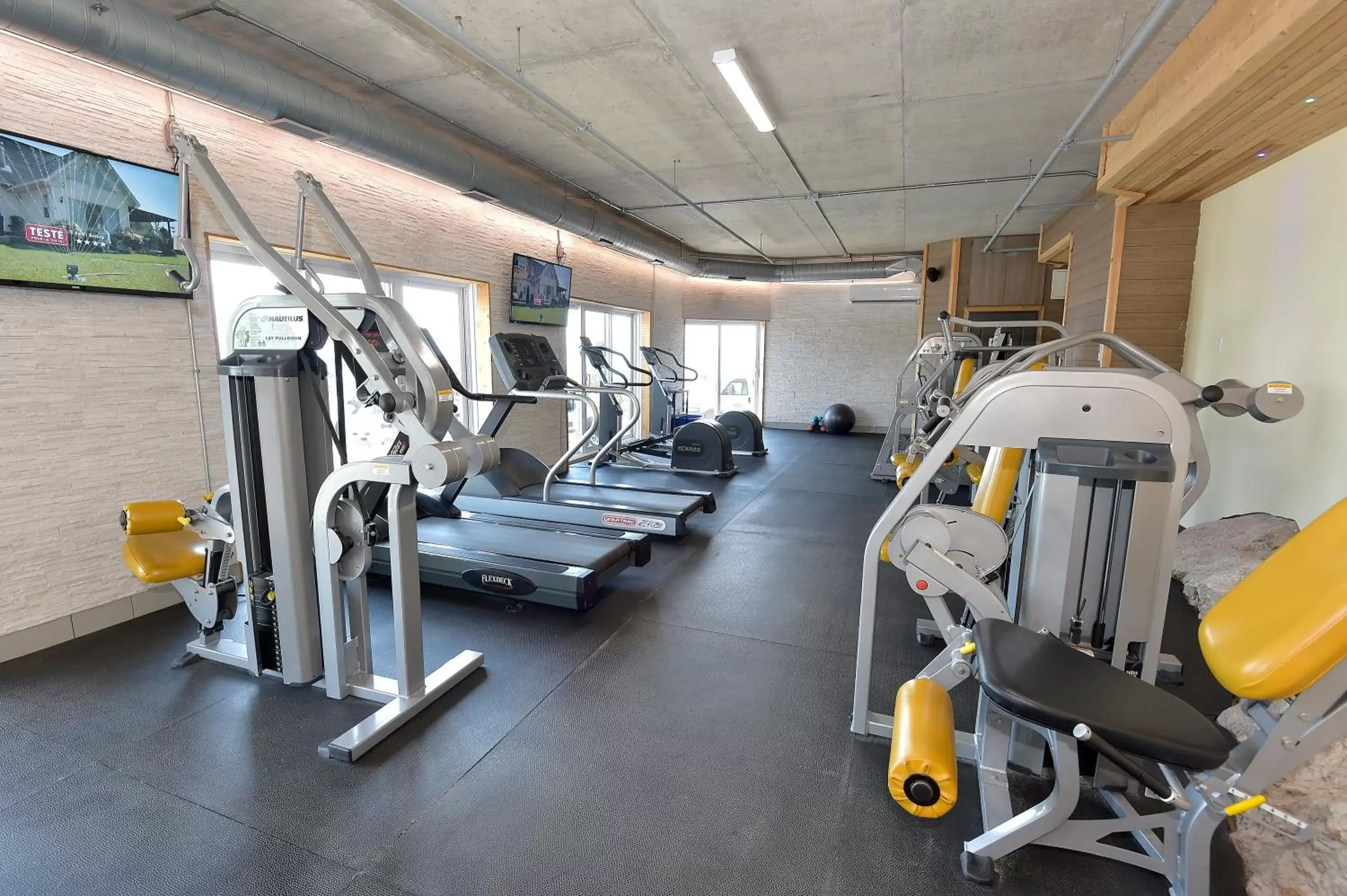 Fitness Center/Facilities in Hôtel Le Petit Manoir du Casino