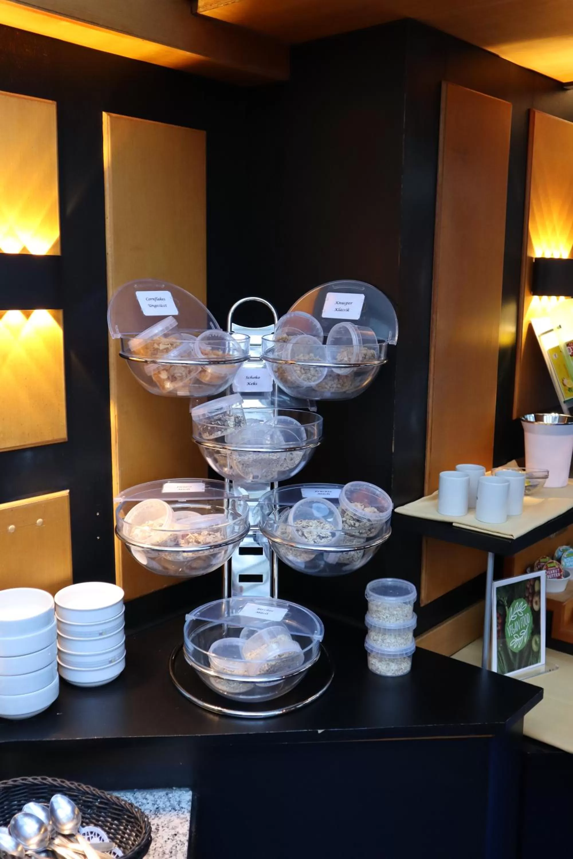 Breakfast in Avenue Hotel