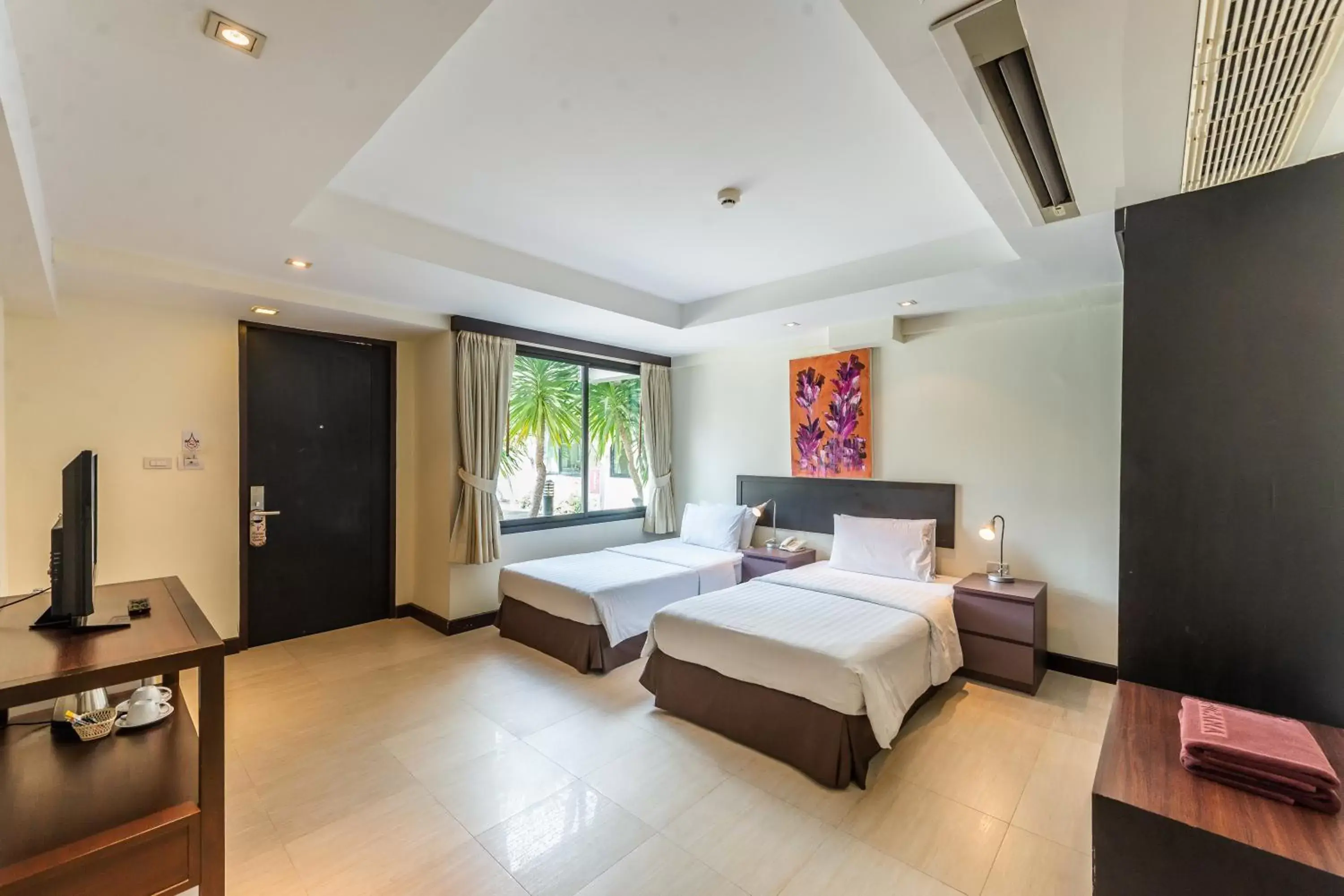 Hotel Tropicana Pattaya - SHA Extra Plus