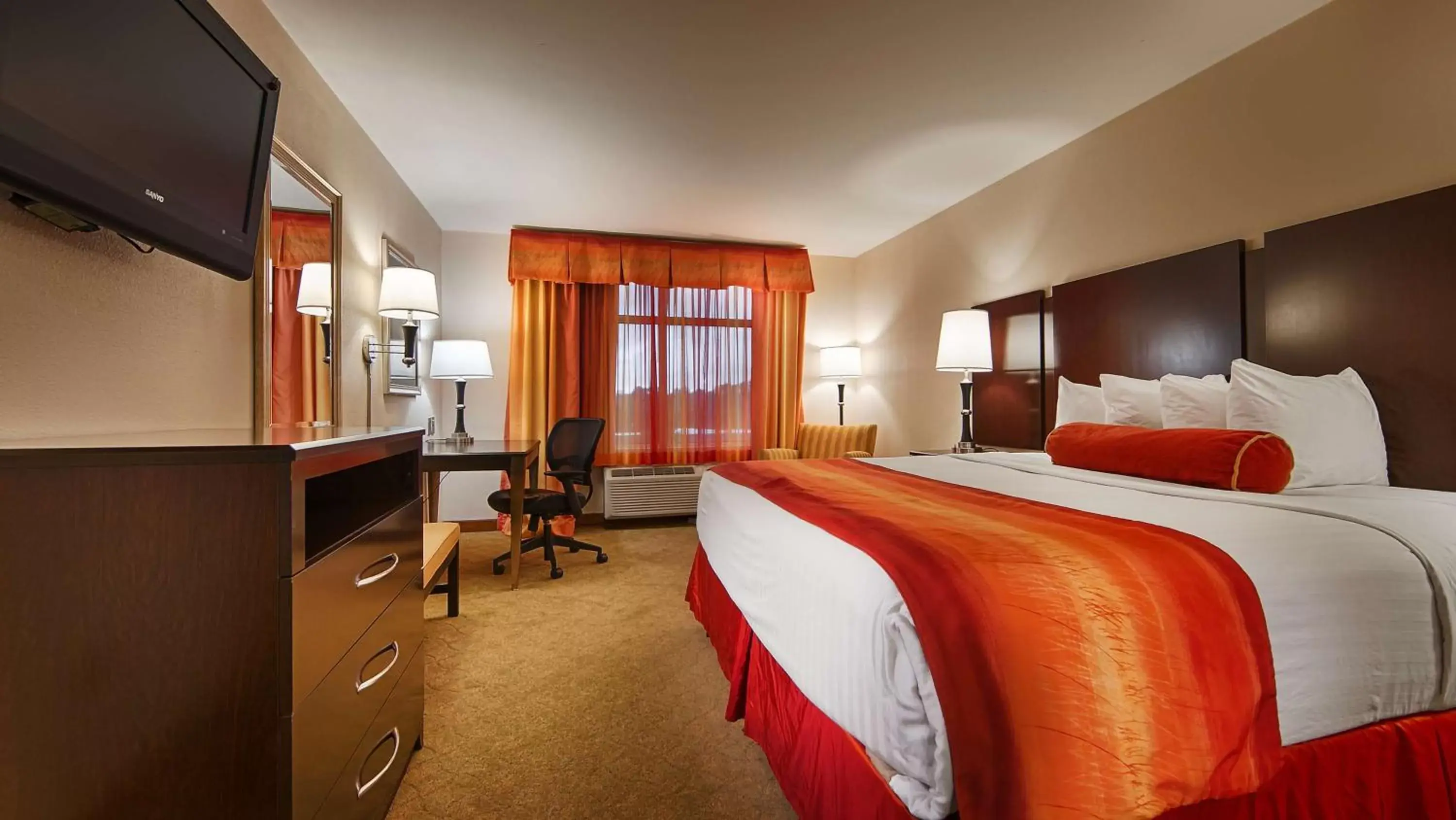 Photo of the whole room, Bed in Best Western Plus Cecil Field Inn & Suites Photo of the whole room, Bed in Best Western Plus Cecil Field Inn & Suites