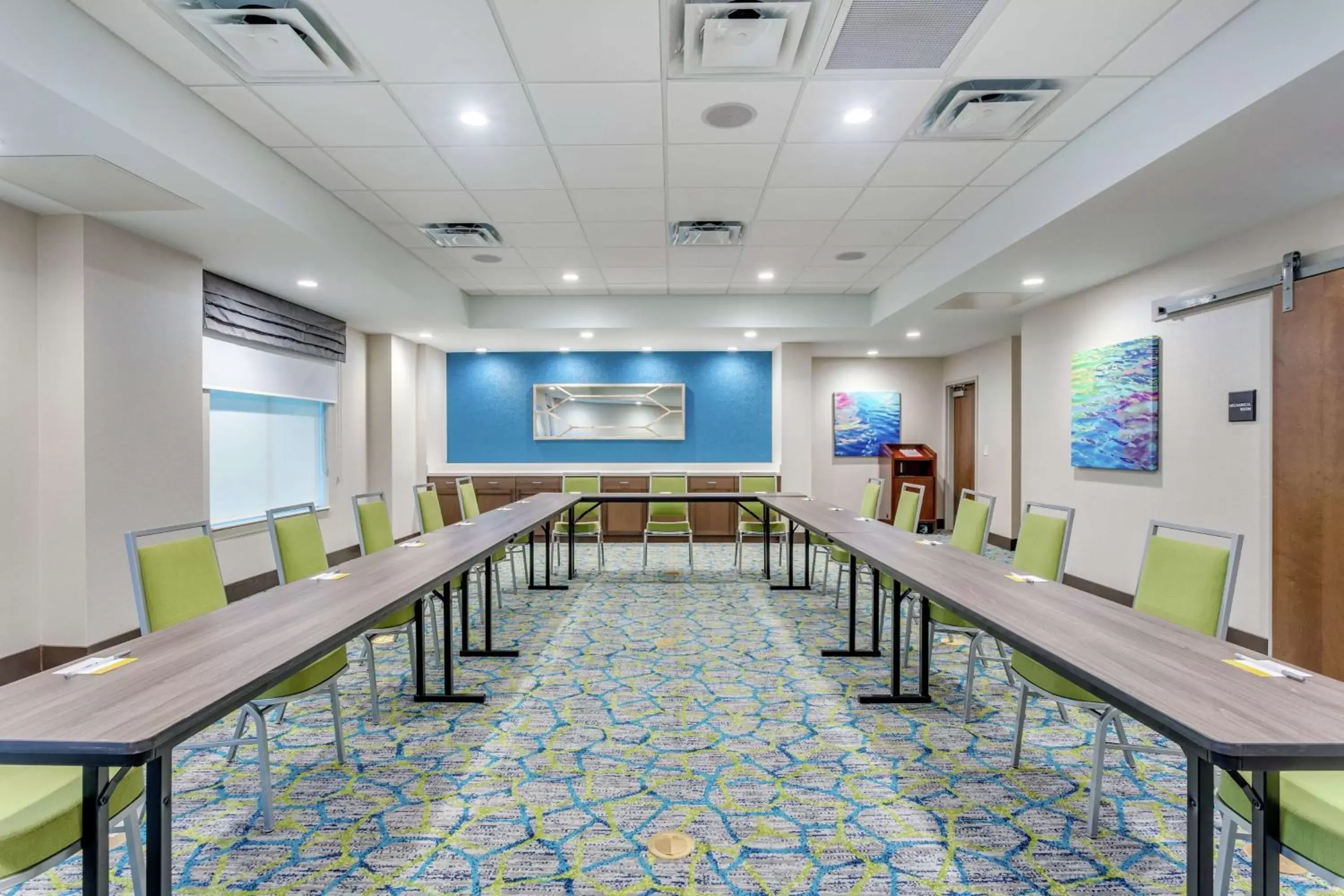 Meeting/conference room in Hampton Inn & Suites Saraland Mobile
