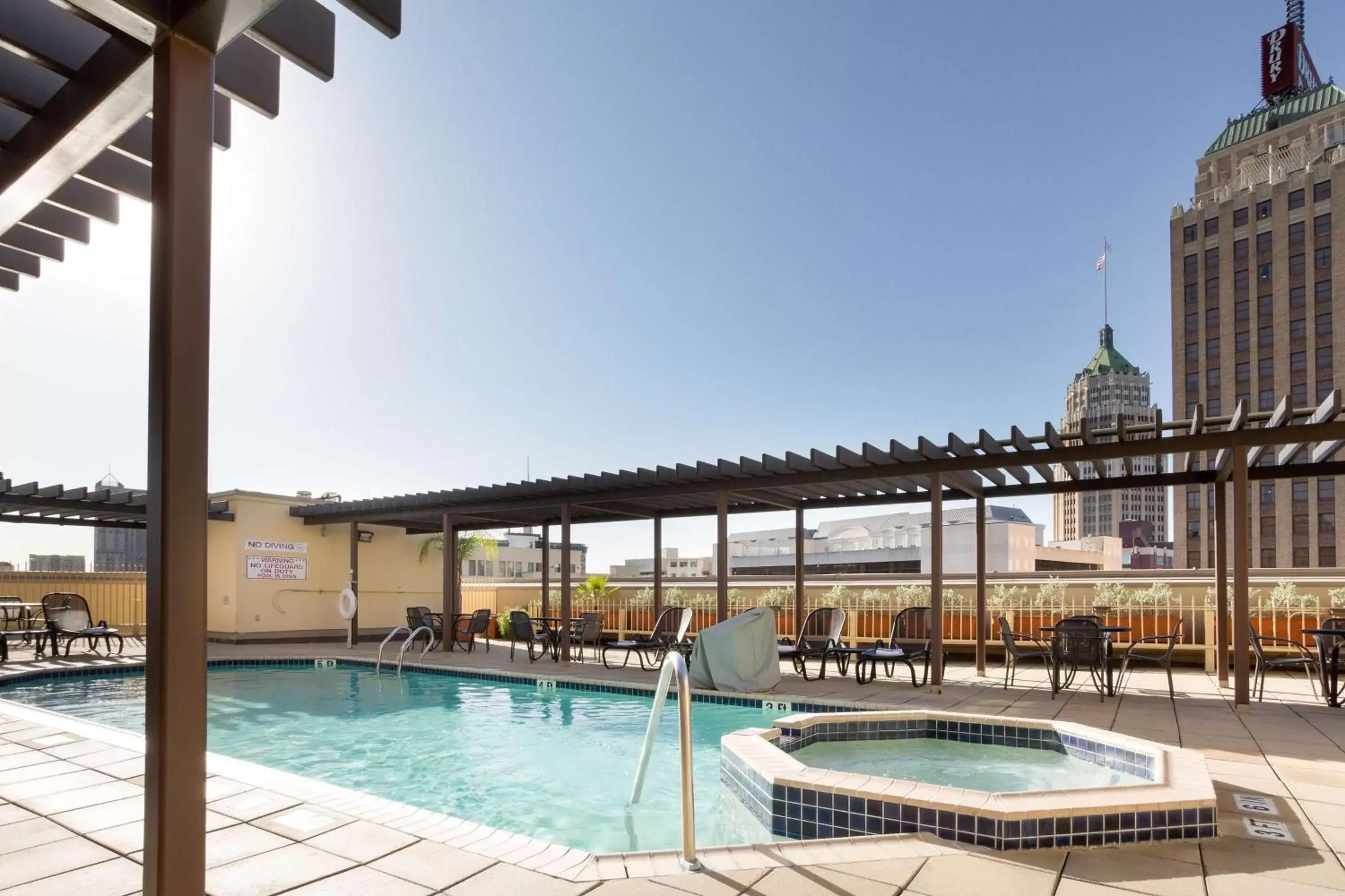 Activities, Swimming Pool in Drury Inn & Suites San Antonio Riverwalk