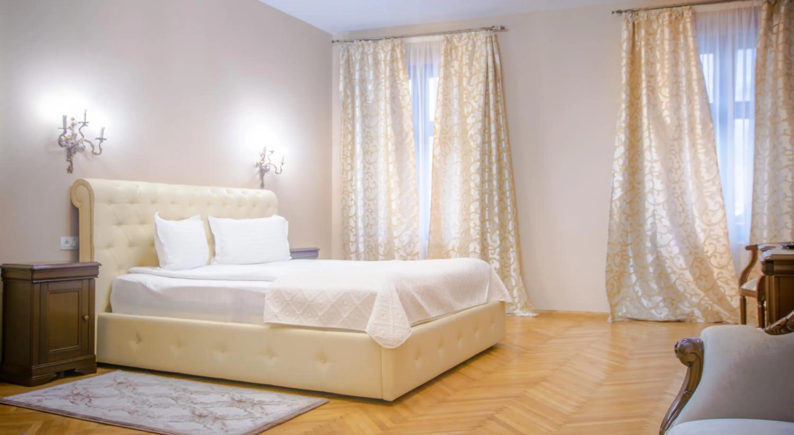 Bedroom, Bed in Safrano Palace