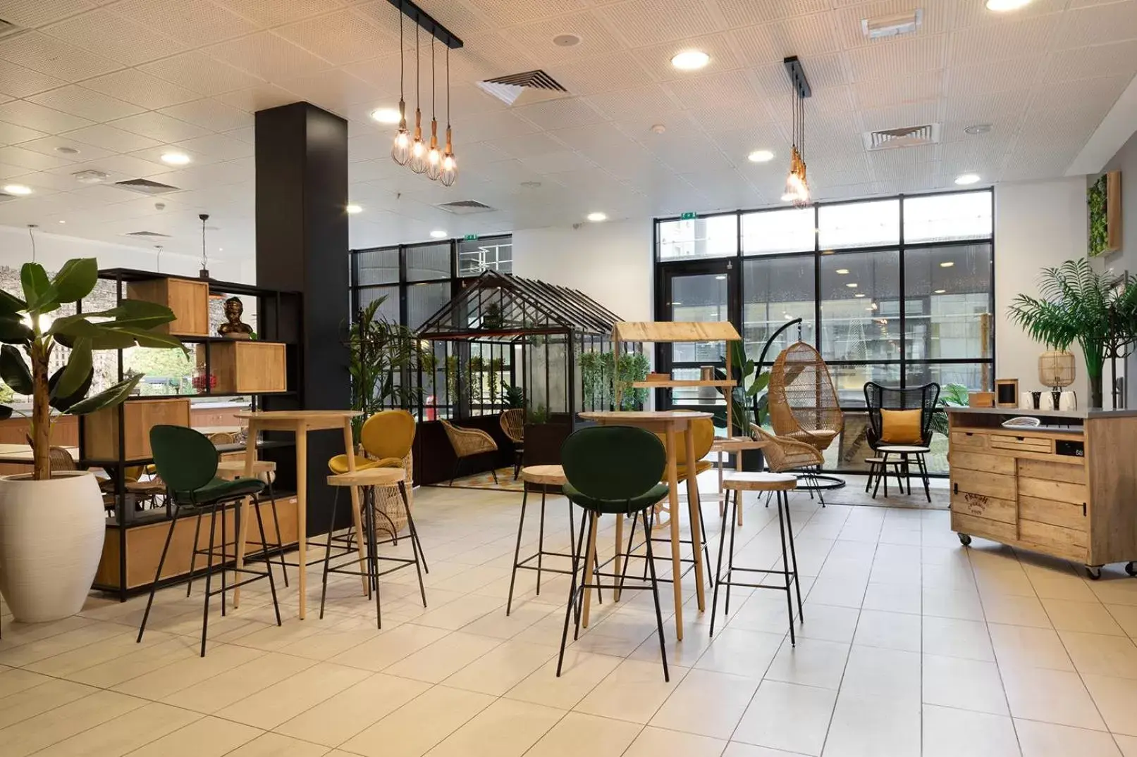 Banquet/Function facilities, Restaurant/Places to Eat in ibis Paris CDG Airport