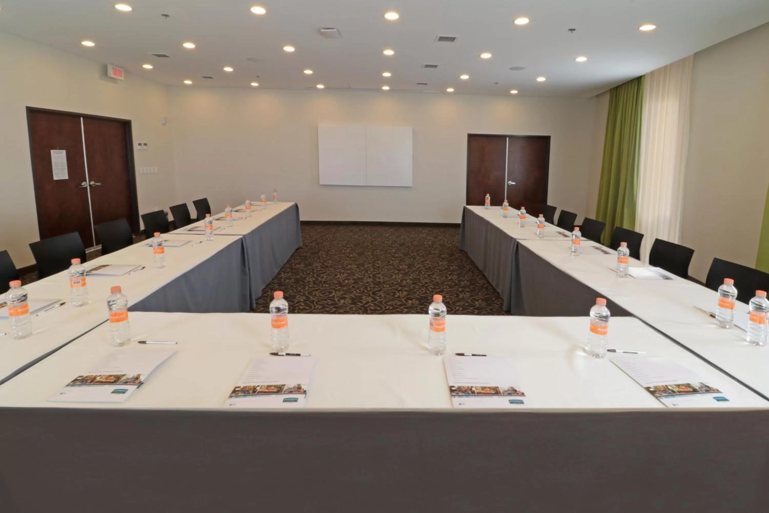 Meeting/conference room in Staybridge Suites San Luis Potosi by IHG