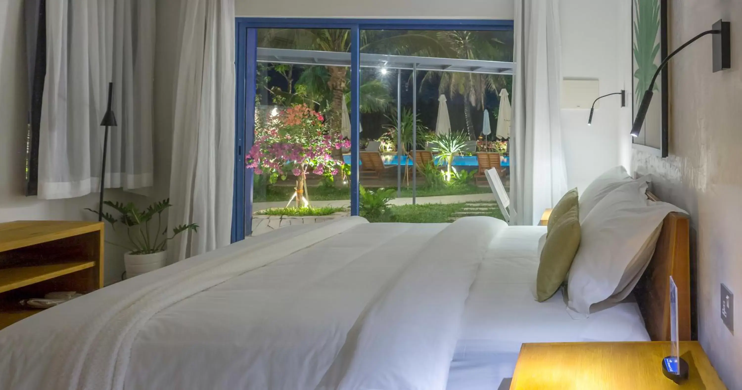 Bedroom, Bed in The B Resort