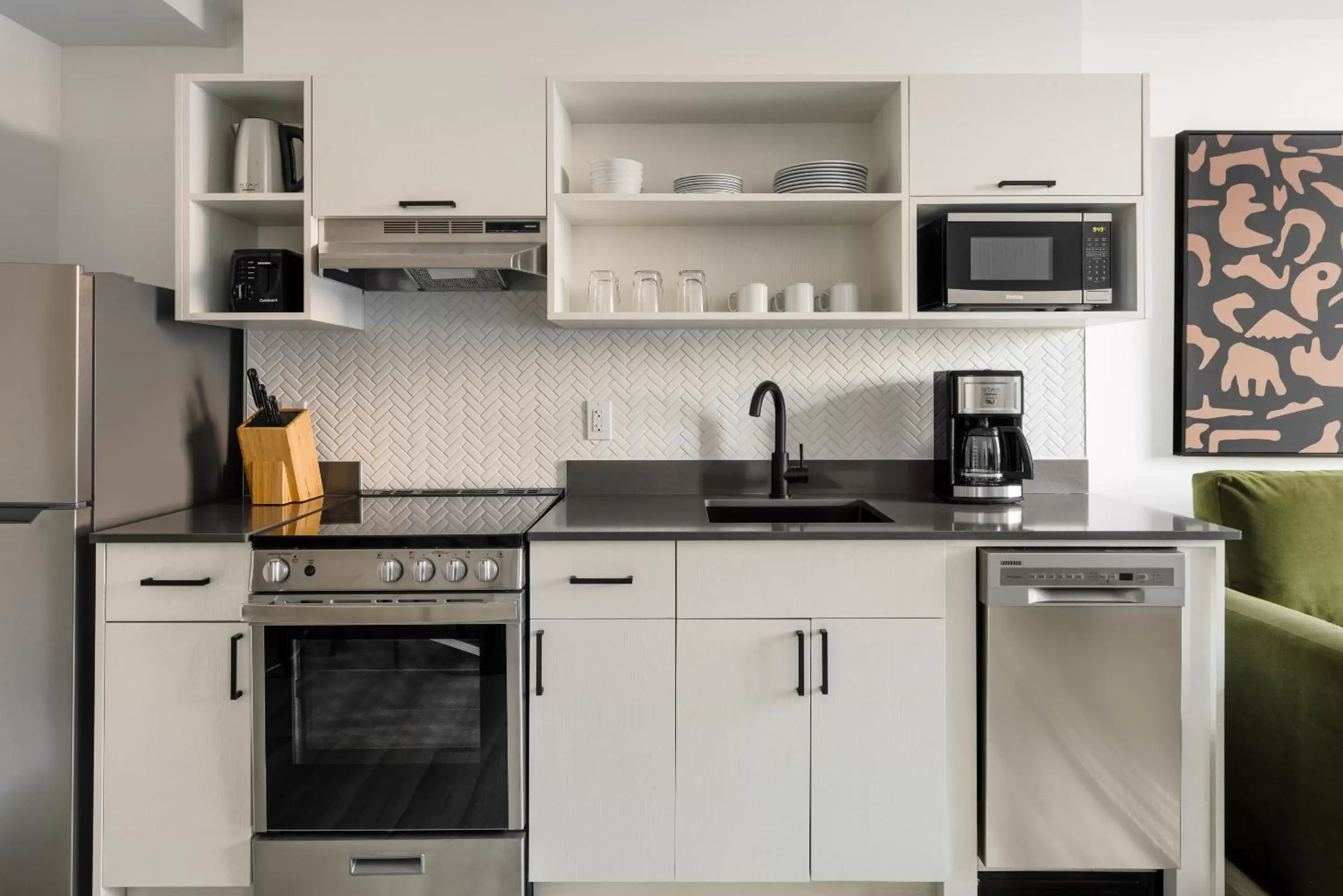 Standard Apartment in Rideau Standard Apartment in Rideau