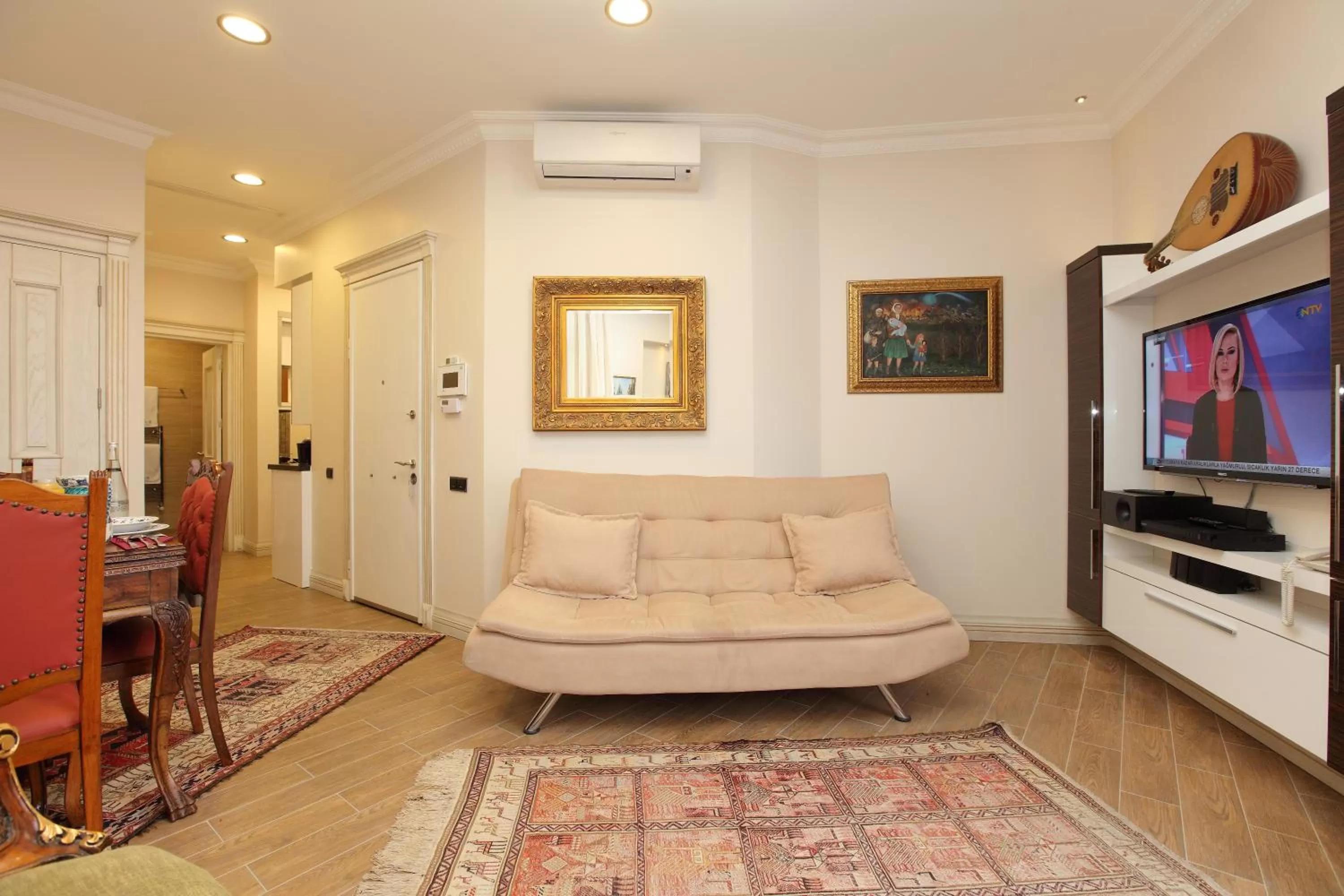 Living room in Lir Residence Suites LONG STAY