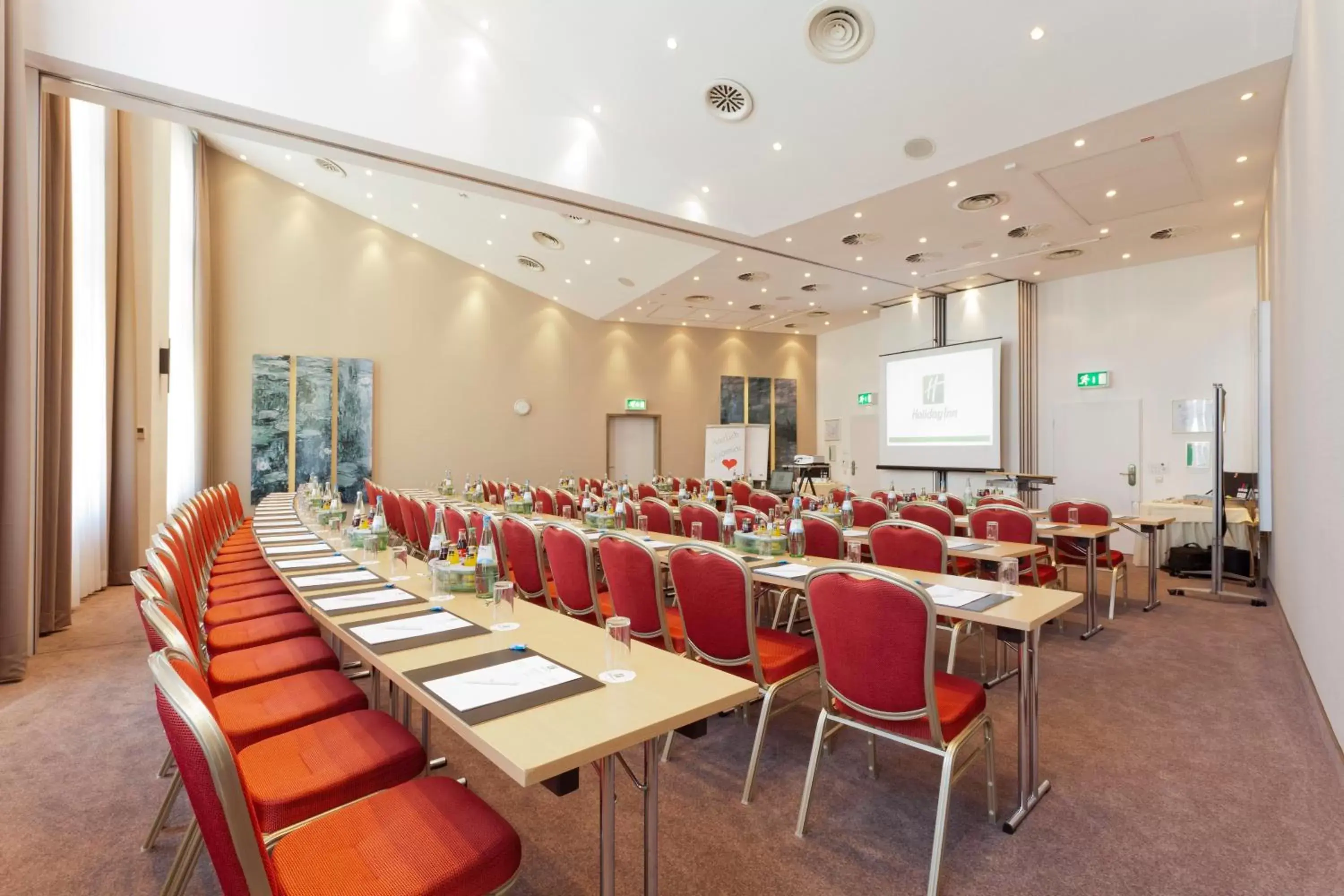 Meeting/conference room in Holiday Inn Stuttgart, an IHG Hotel