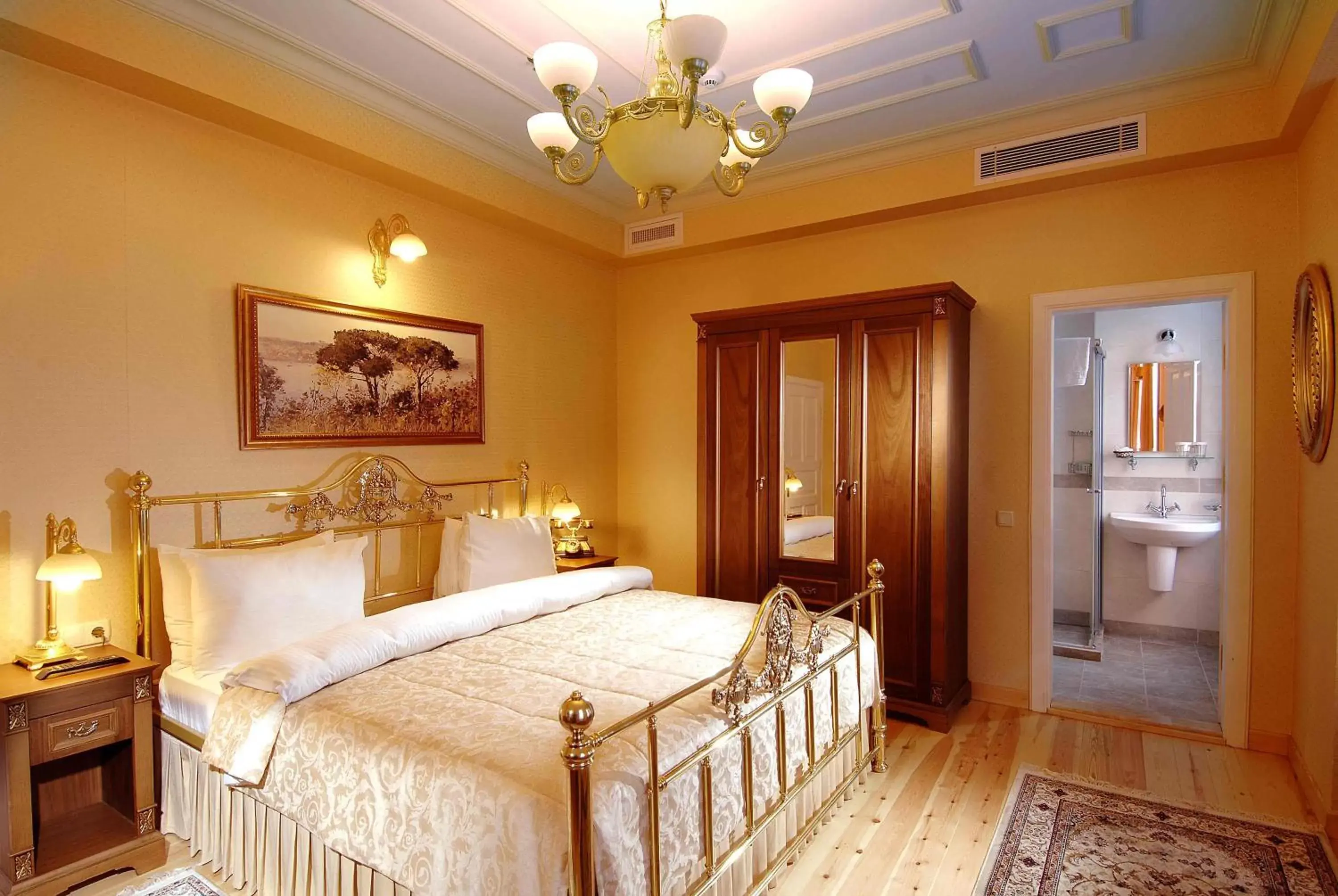 Bedroom, Bed in Darussaade Istanbul Hotel