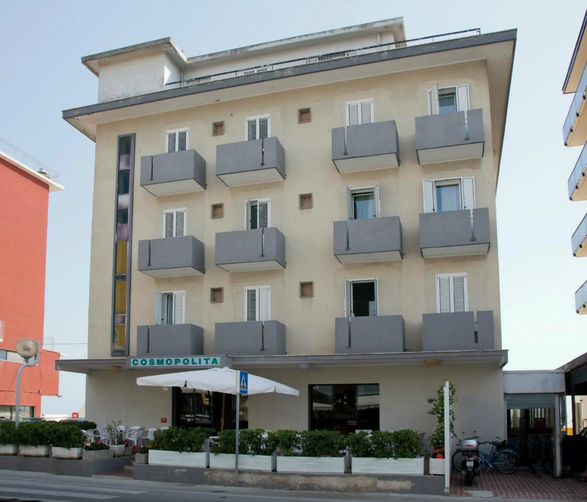 Facade/entrance in Hotel Cosmopolita