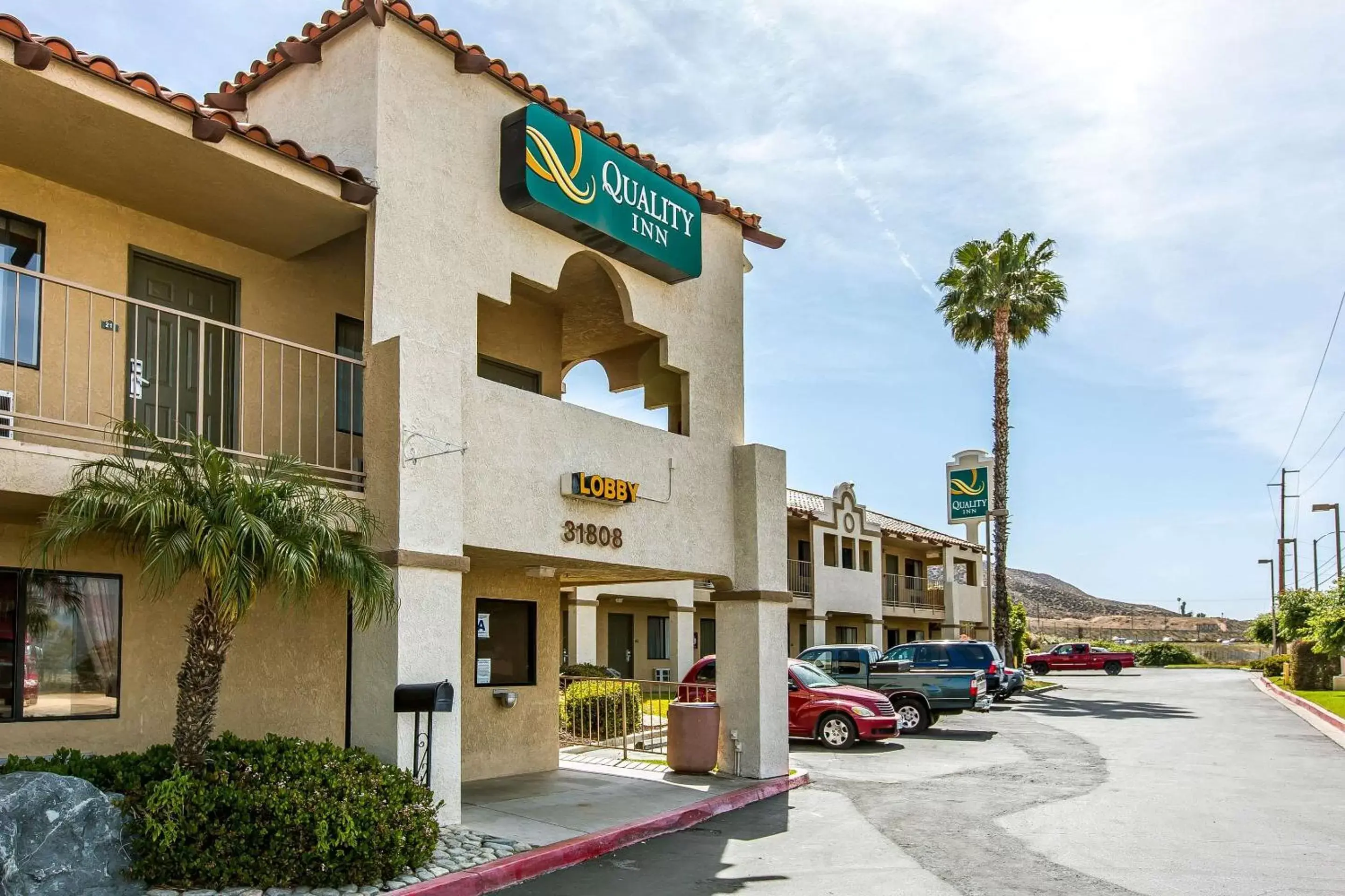 Property Building in Quality Inn Lake Elsinore