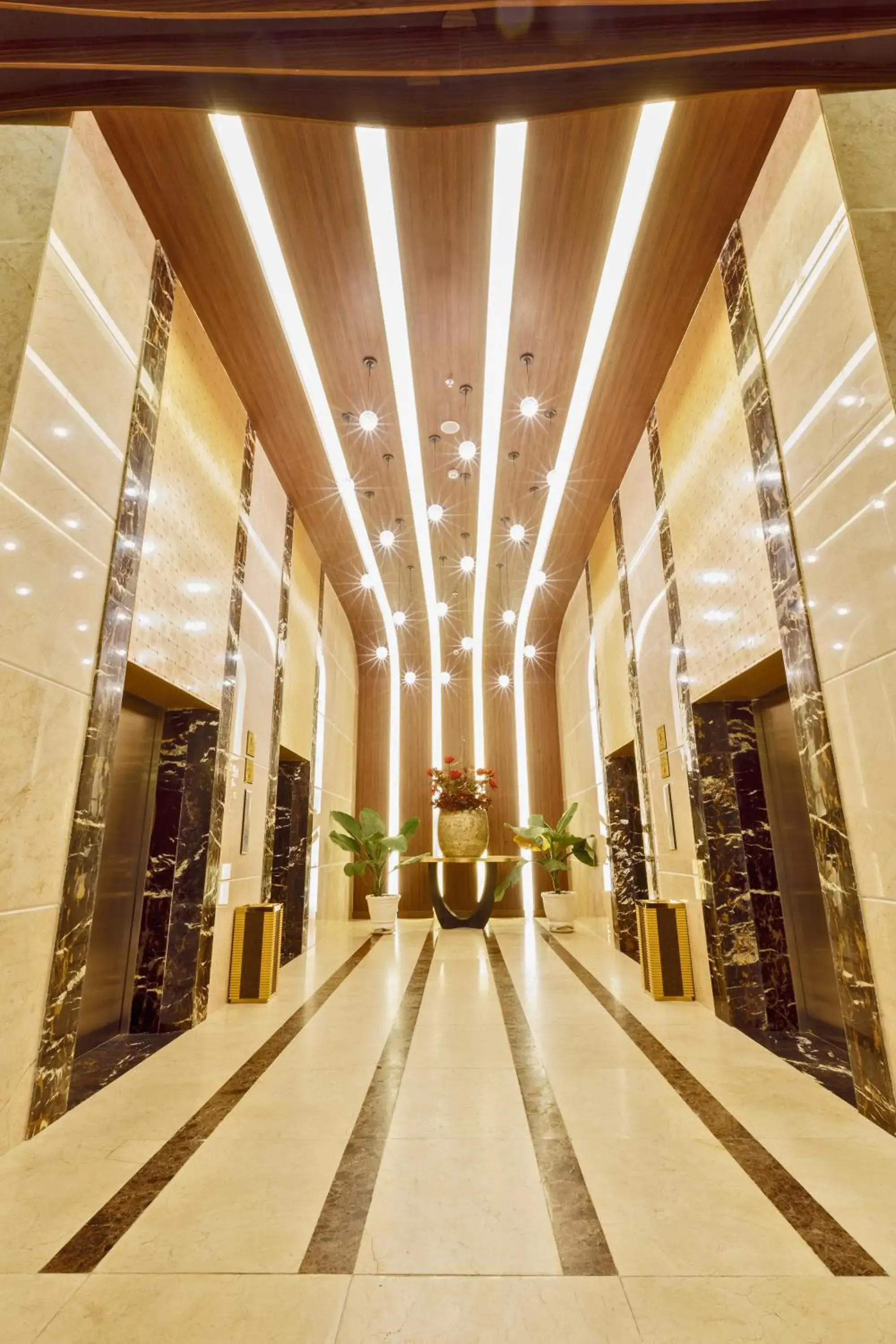 Lobby or reception, Lobby/Reception in Muong Thanh Luxury Can Tho Hotel