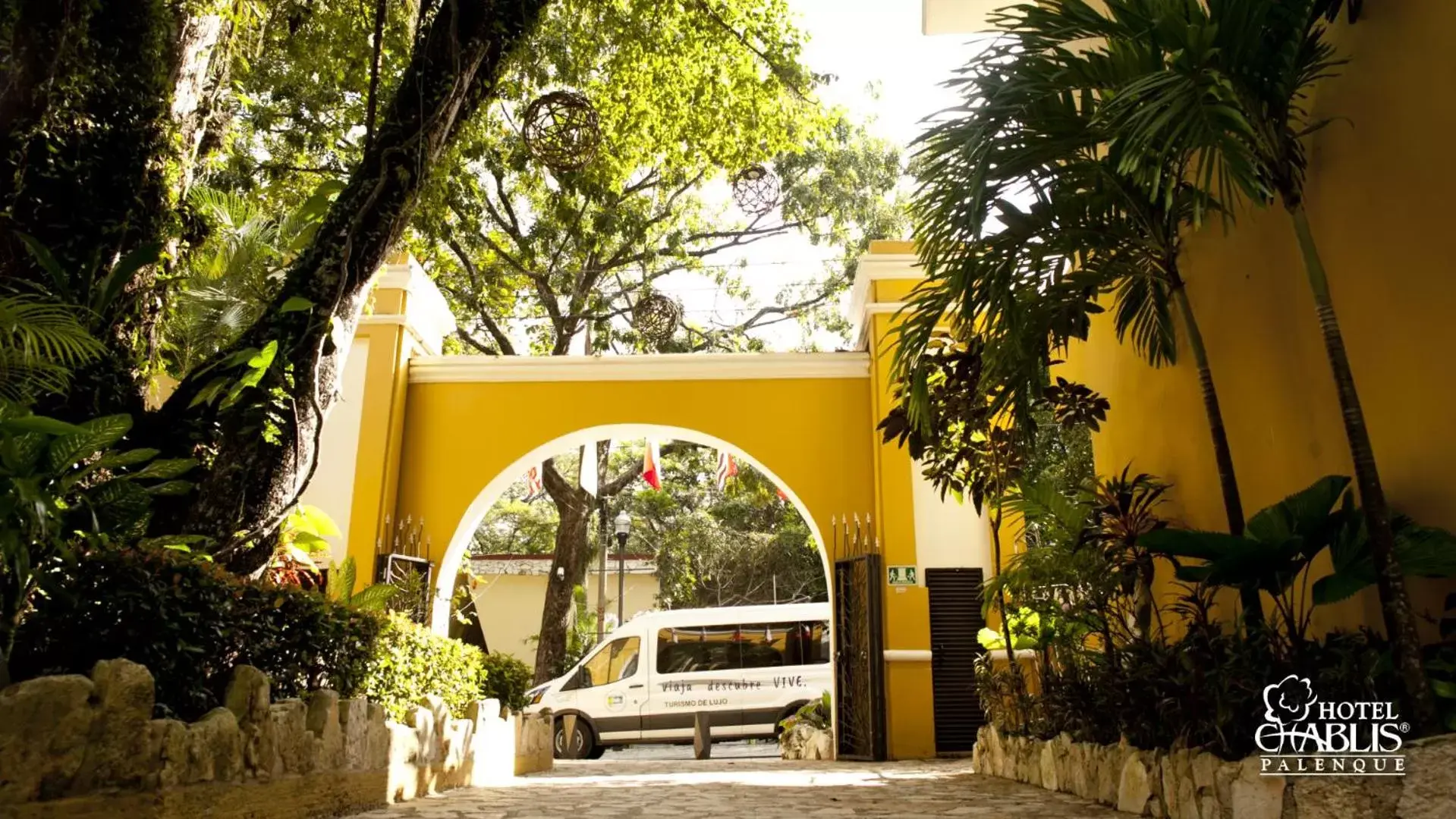 Patio in Hotel Chablis Palenque