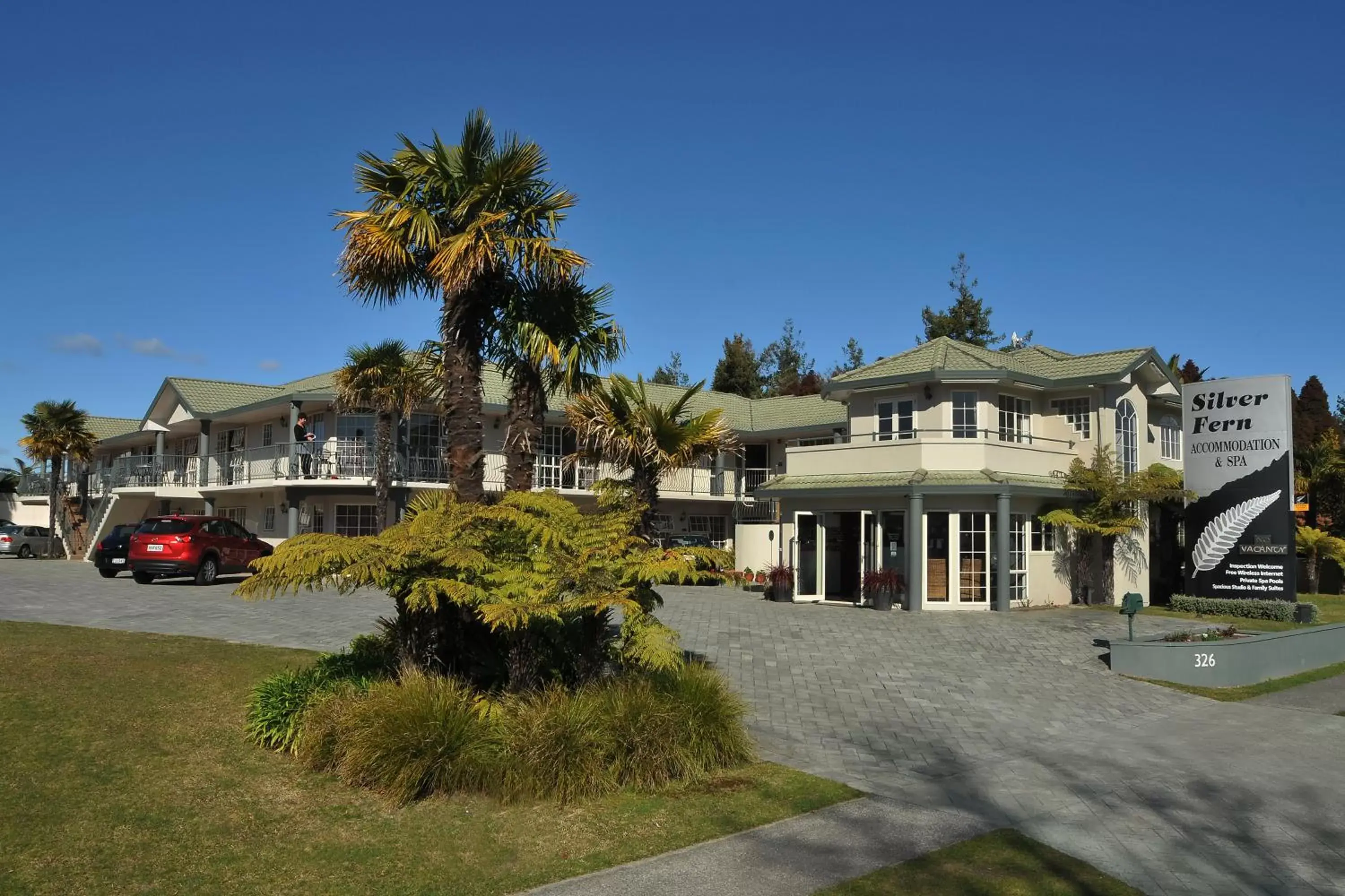 Facade/entrance, Property Building in Silver Fern Rotorua Suites & Spa