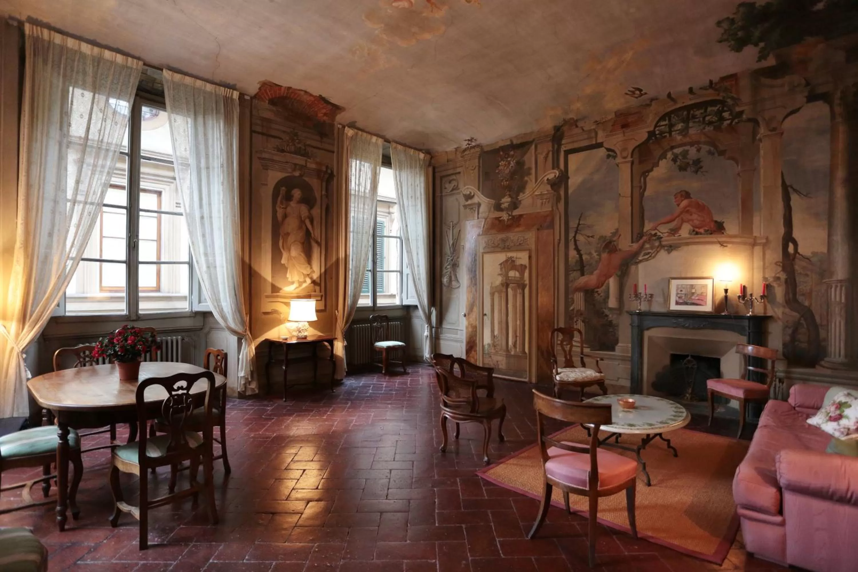 Living room in Palazzo Niccolini al Duomo Residenza D'Epoca