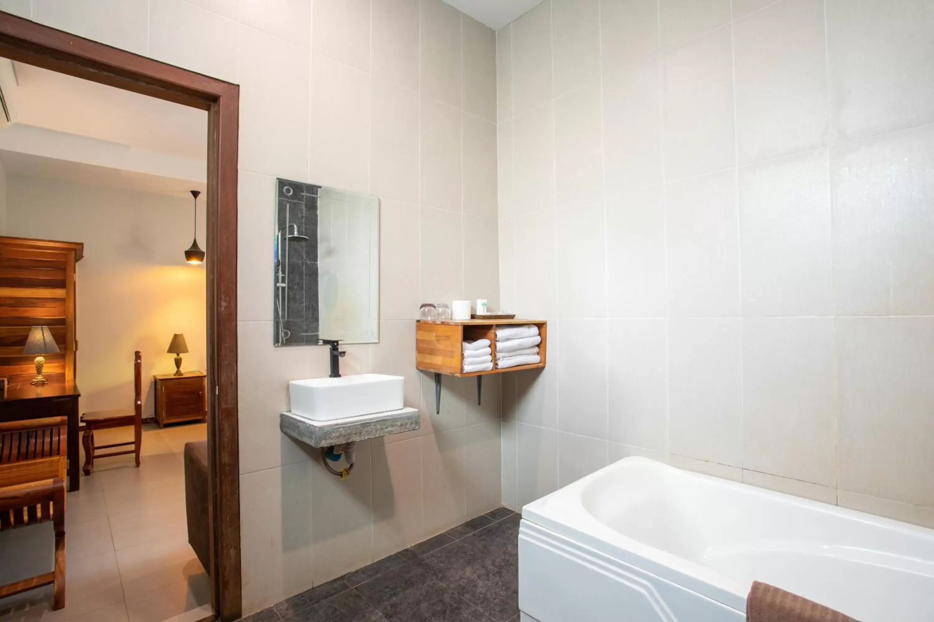 Bathroom in Indra Porak Residence Hotel