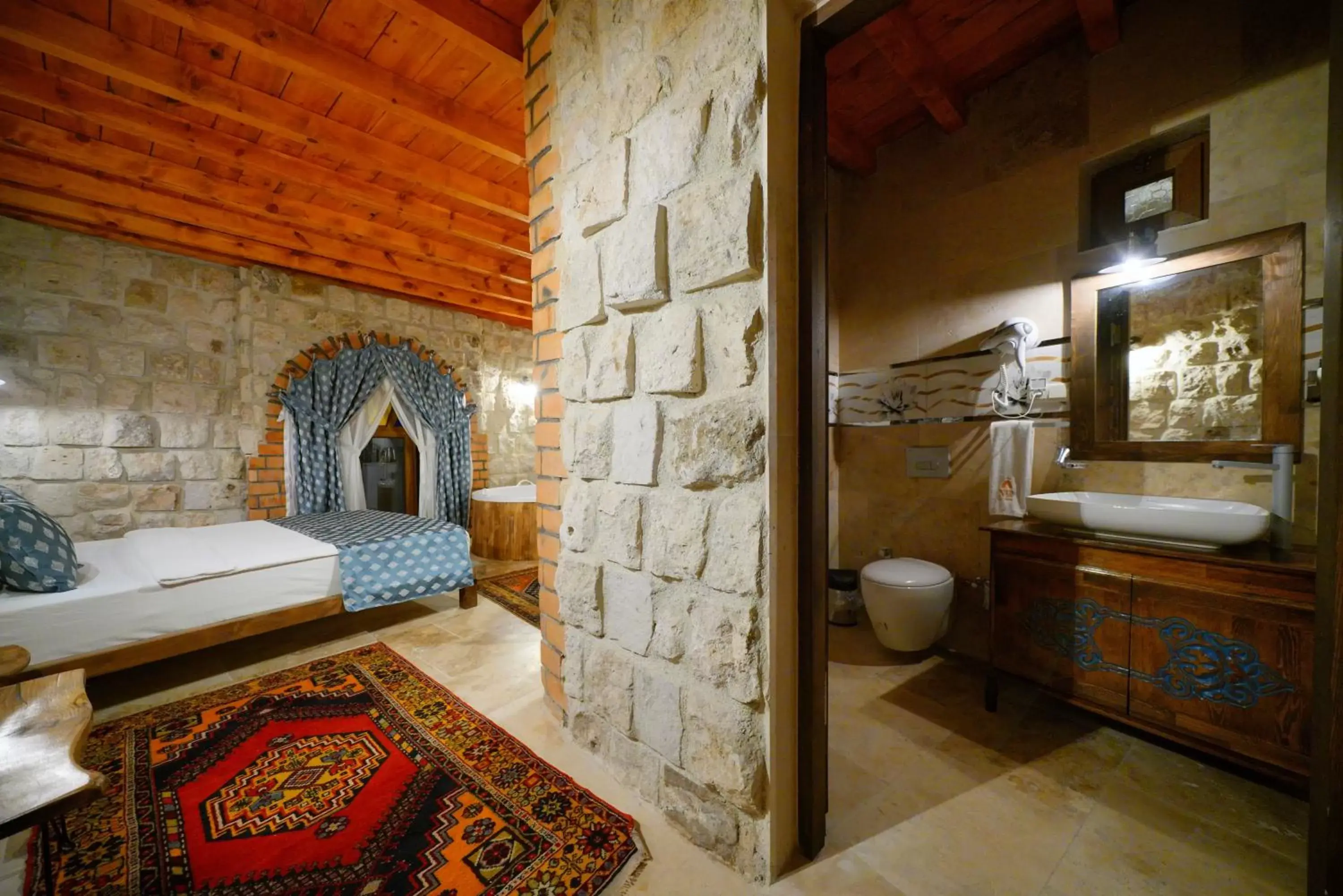 Bathroom in Cappadocia Nar Cave House & Hot Swimming Pool