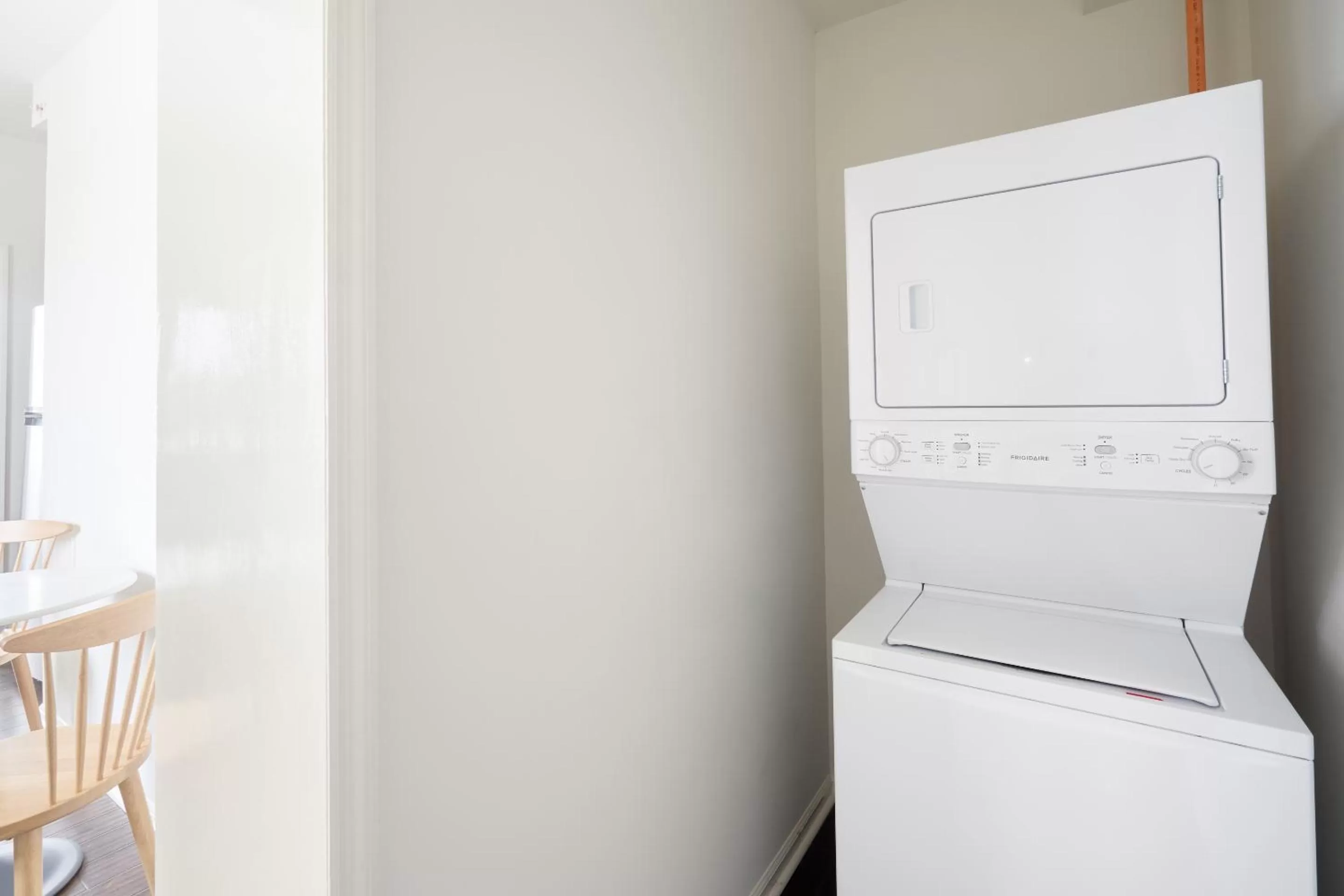 Living room in Sonder at Euclid Court