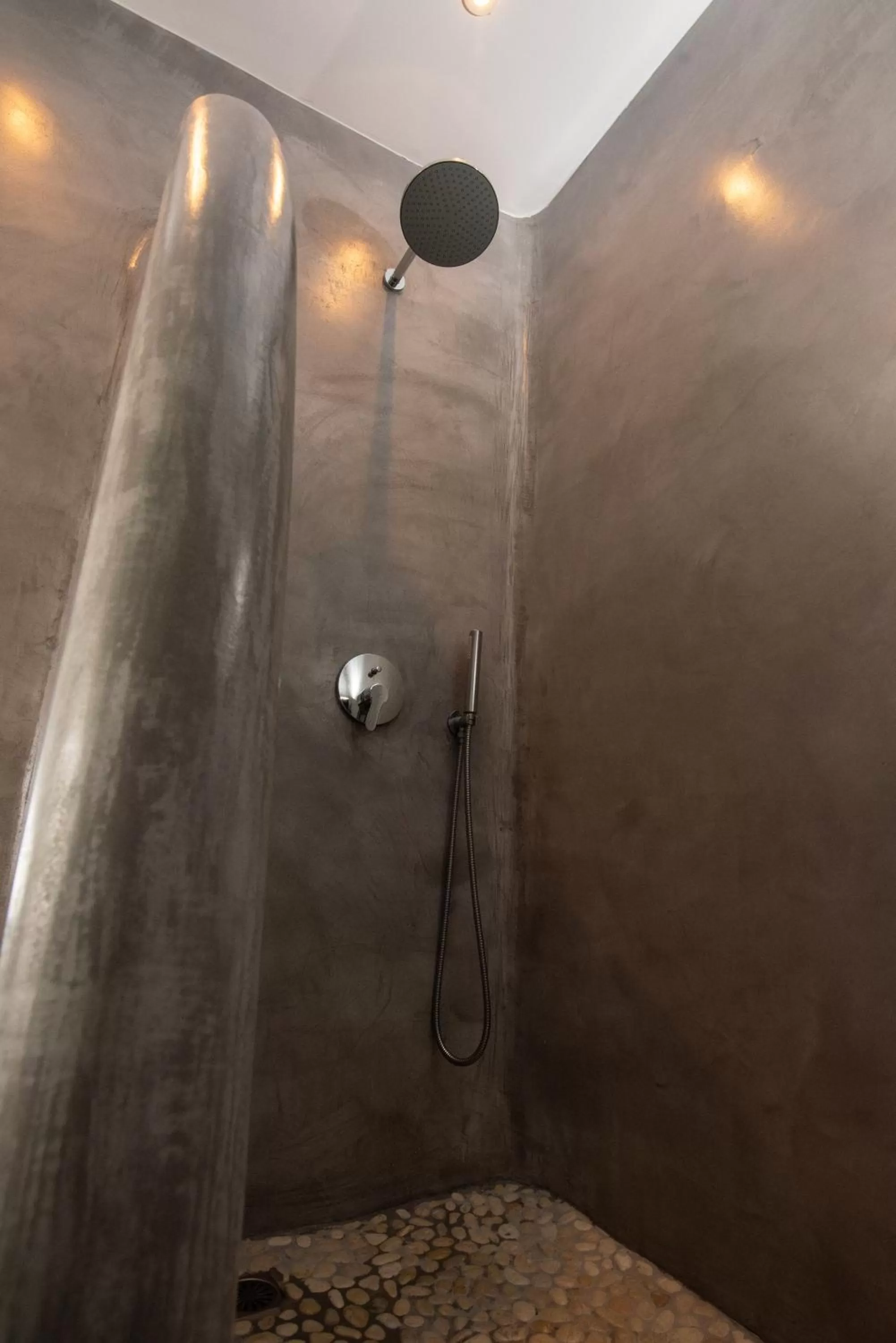 Caldera Cliff Illusion