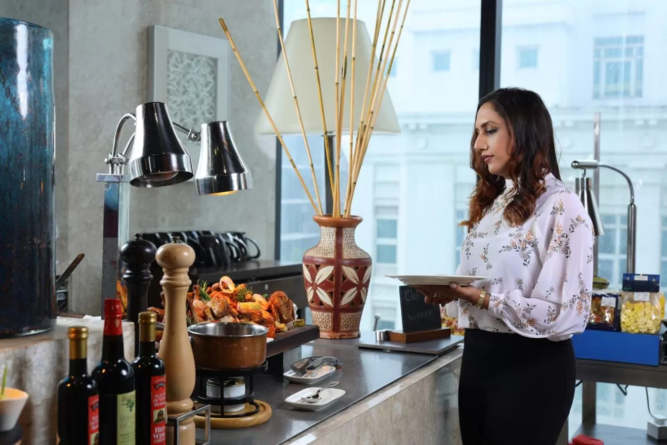 Restaurant/places to eat in Mövenpick Hotel Colombo