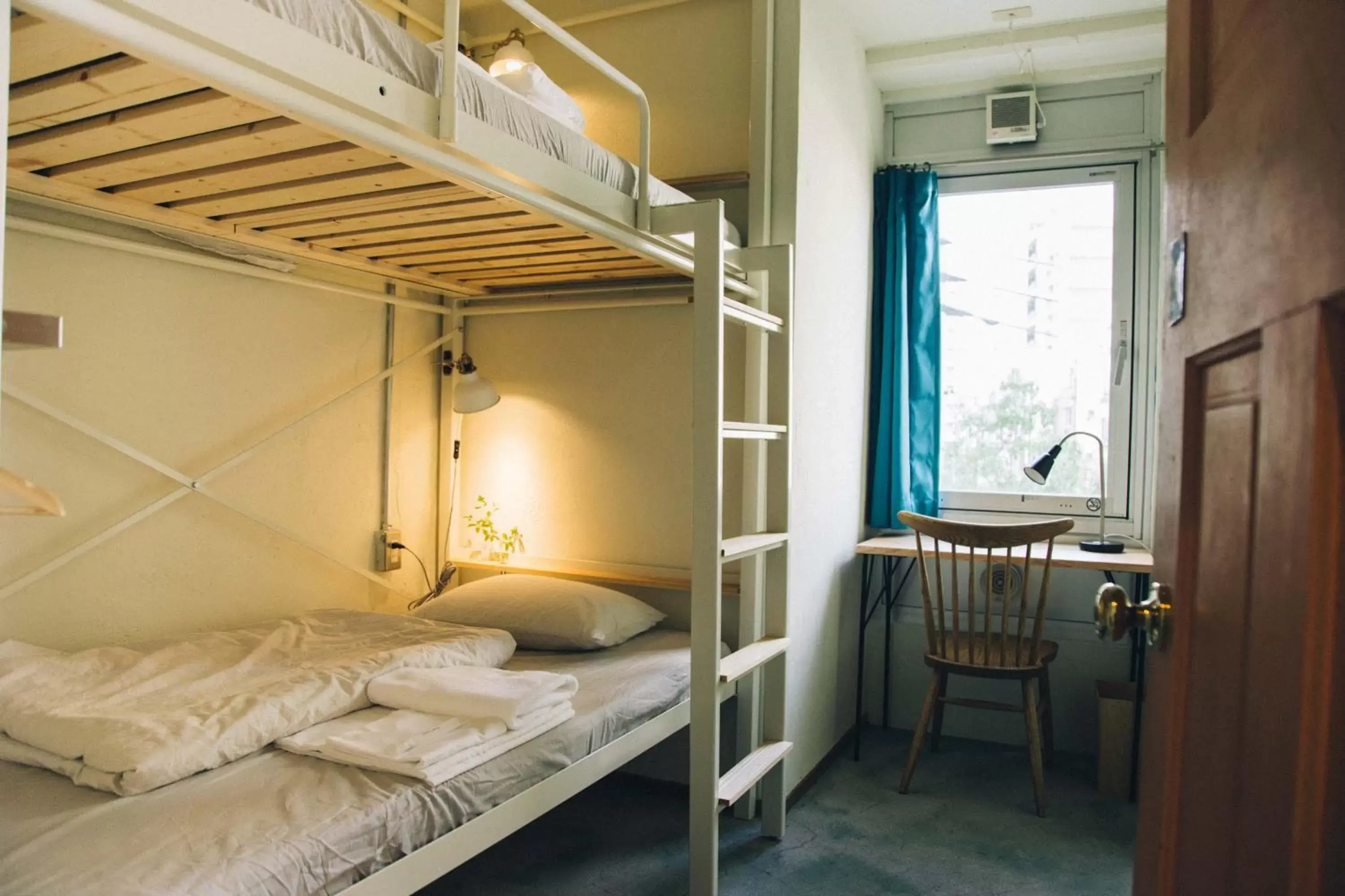 Photo of the whole room, Bed in Nui. HOSTEL & BAR LOUNGE Photo of the whole room, Bed in Nui. HOSTEL & BAR LOUNGE