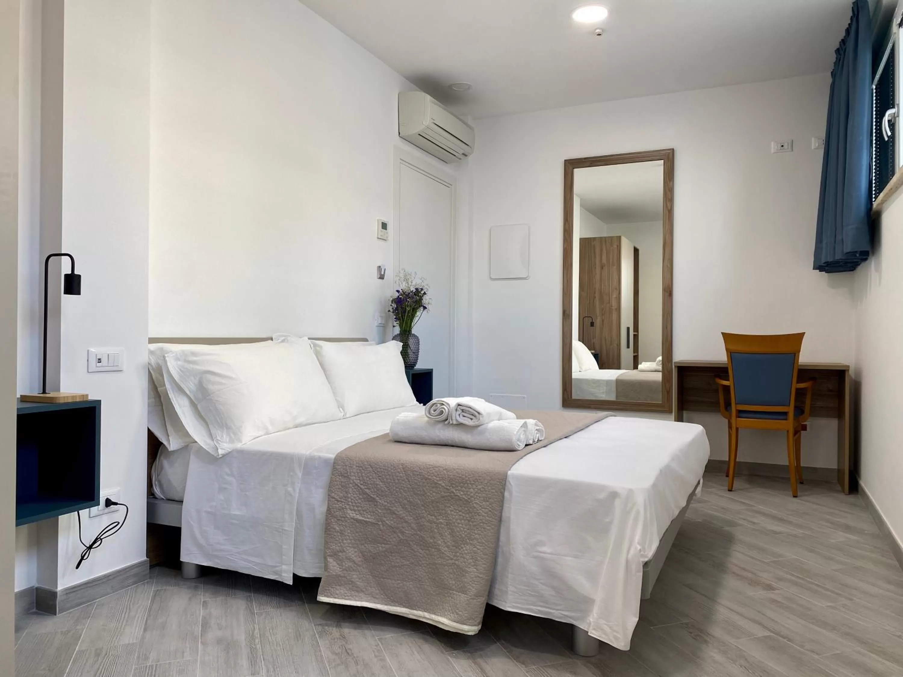 Bed in Sperlonga Center Holiday