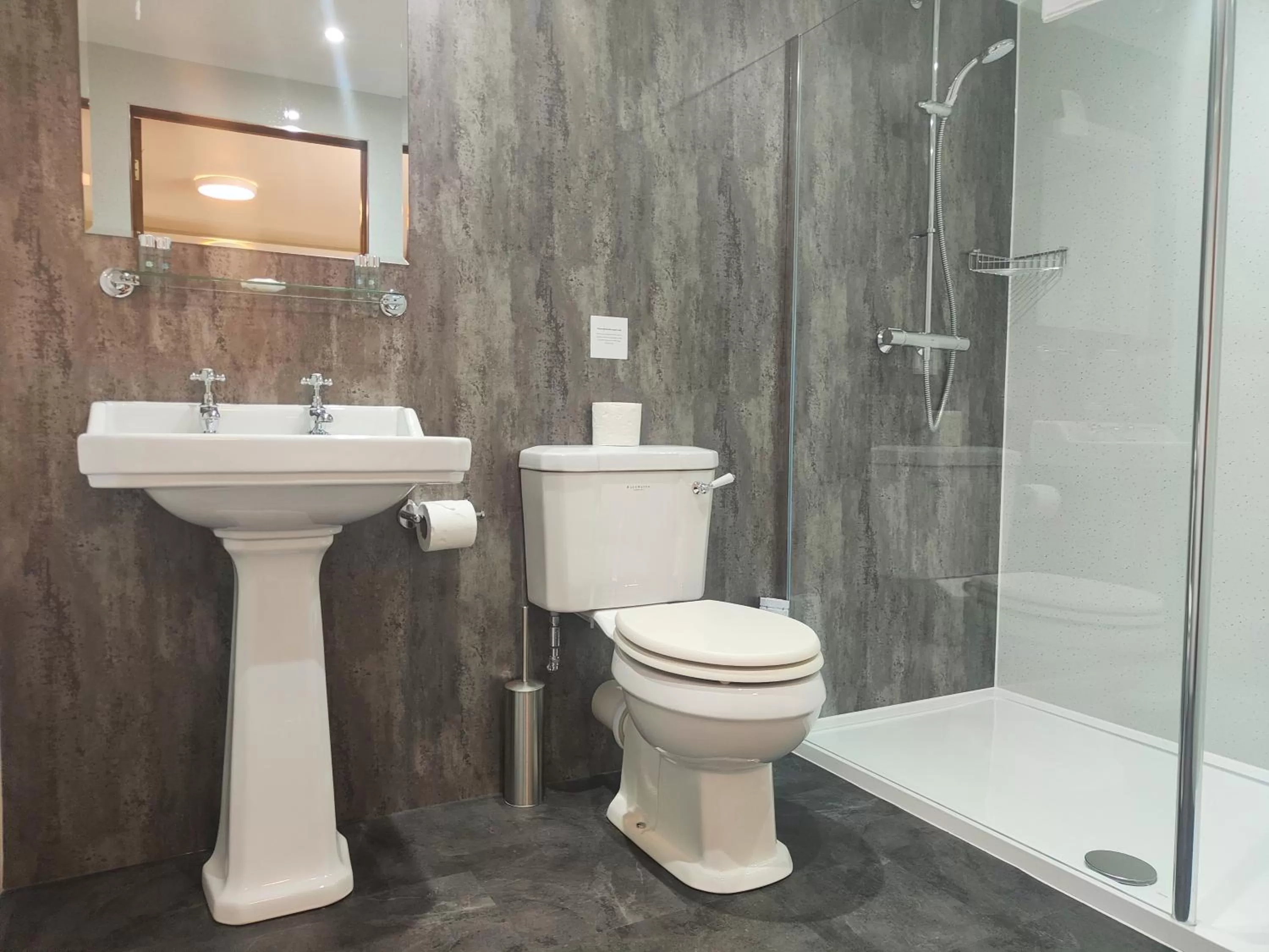 Bathroom in The Green Room