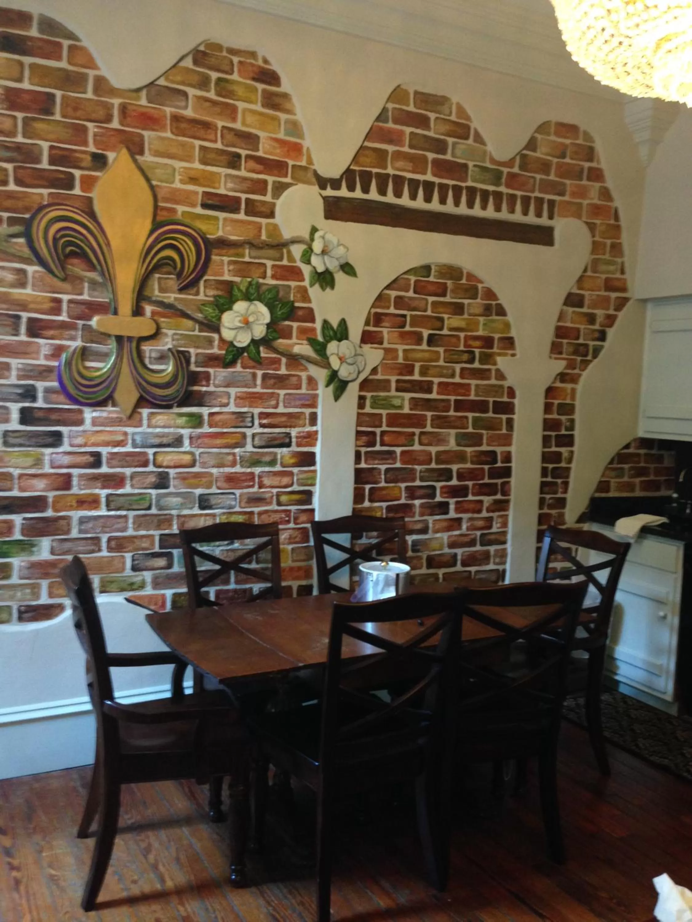 Kitchen or kitchenette in Chateau Orleans