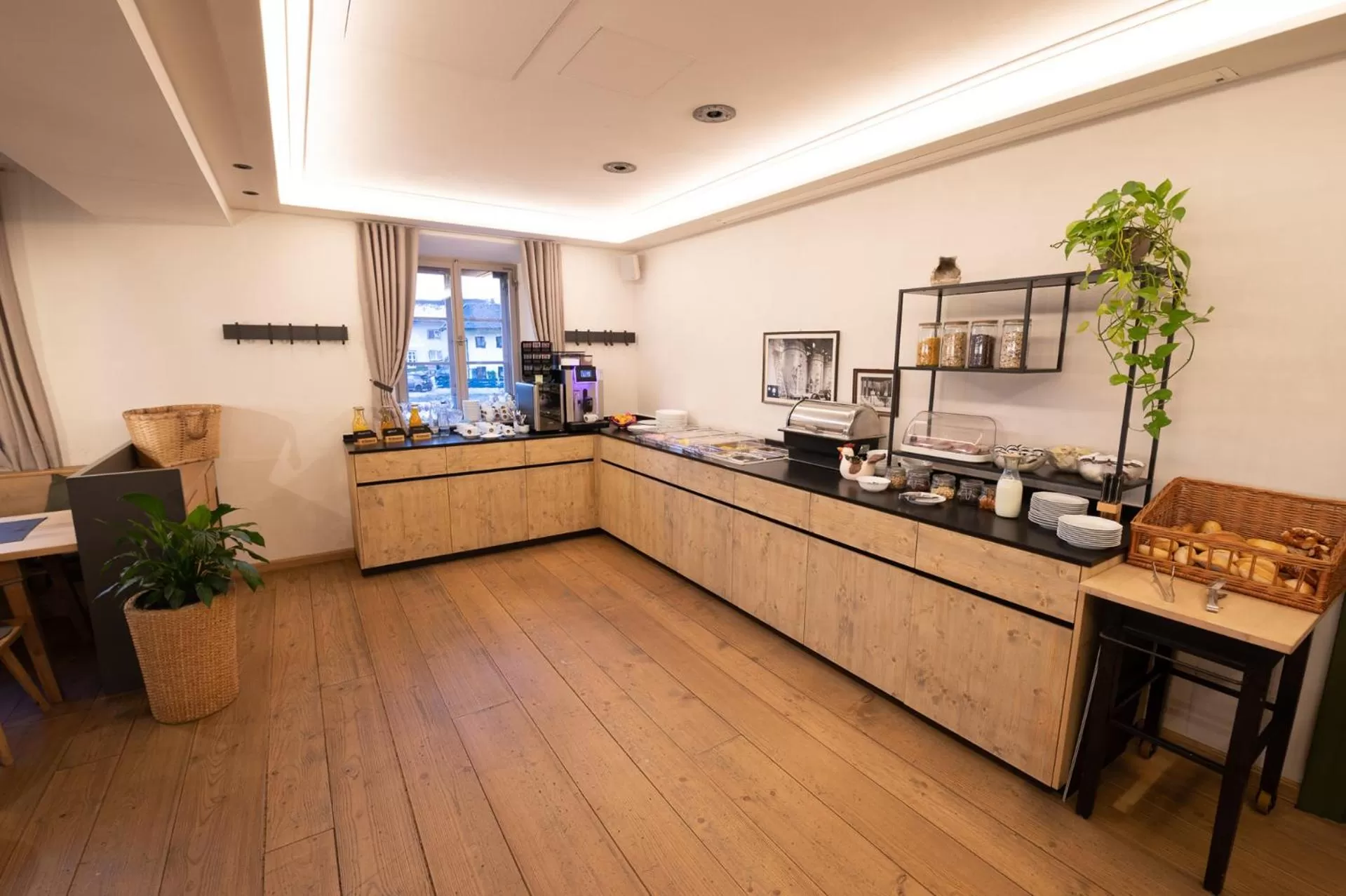 Buffet breakfast in LANDHOTEL ALTE ZOLLSTATION- Historical Building