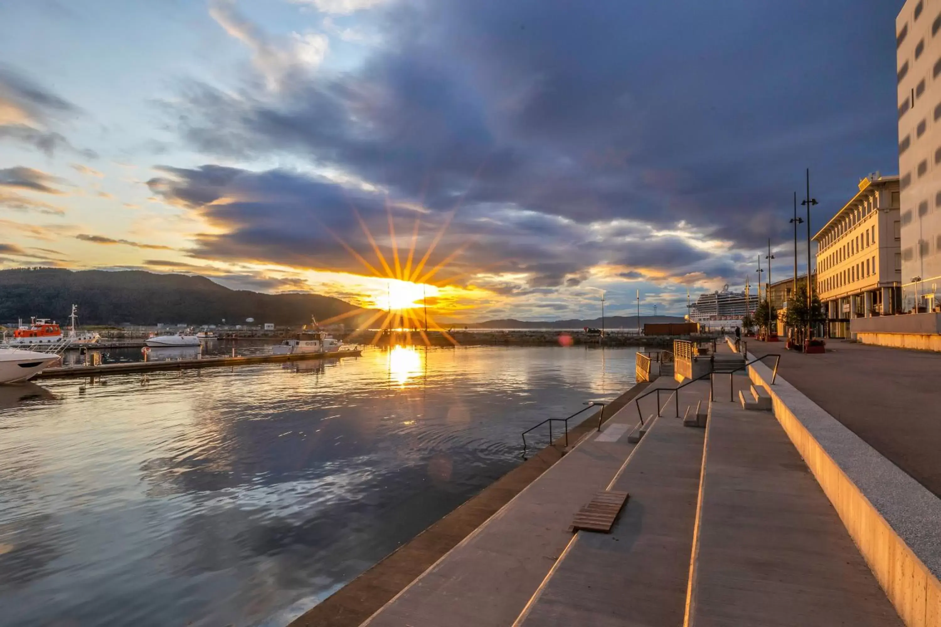 Property building, Sunrise/Sunset in Clarion Hotel Trondheim