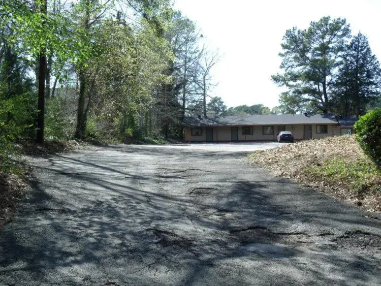 Woodlawn Hills Motel