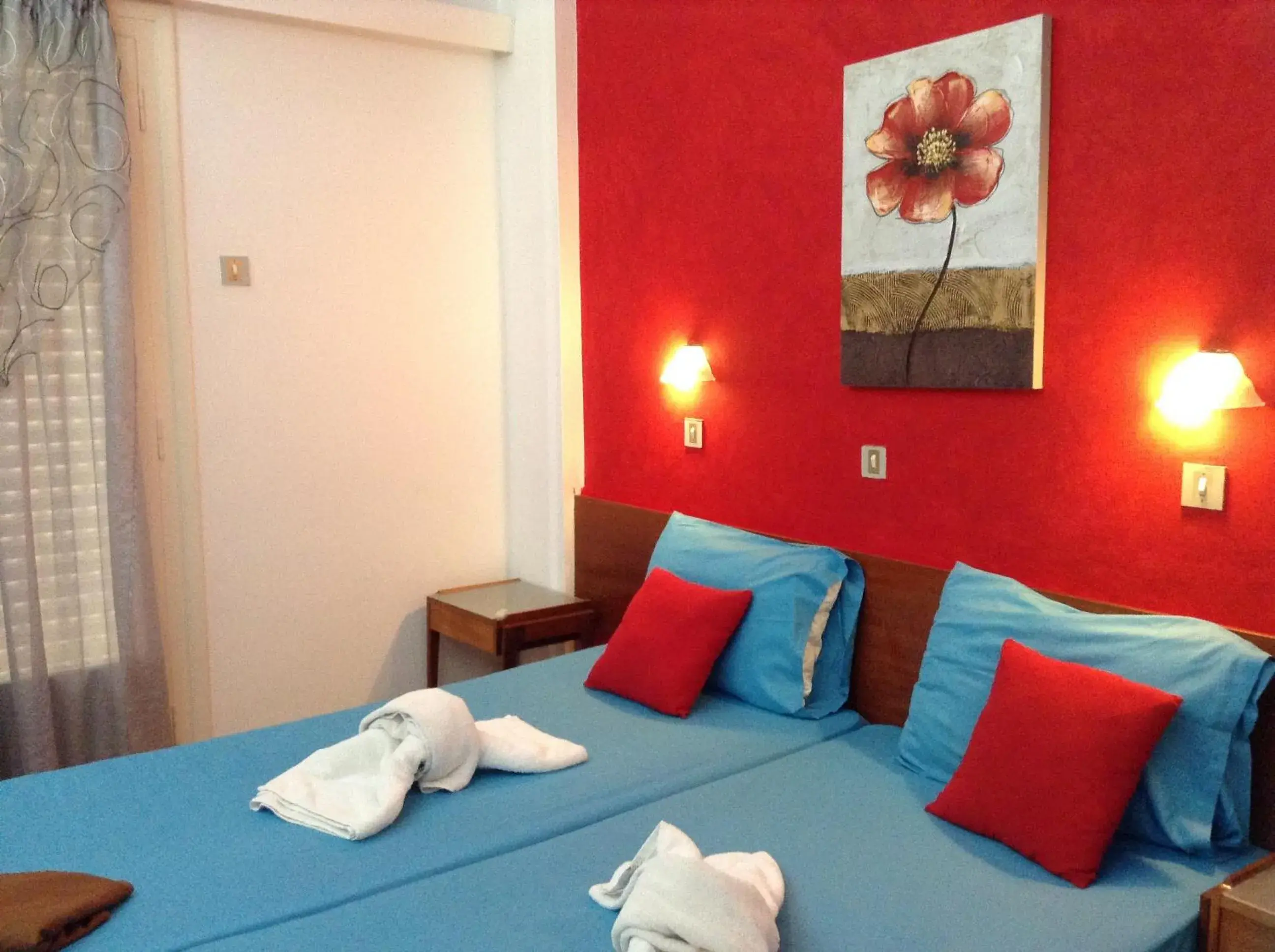 Photo of the whole room, Bed in Pasiphae Heraklion Hotel