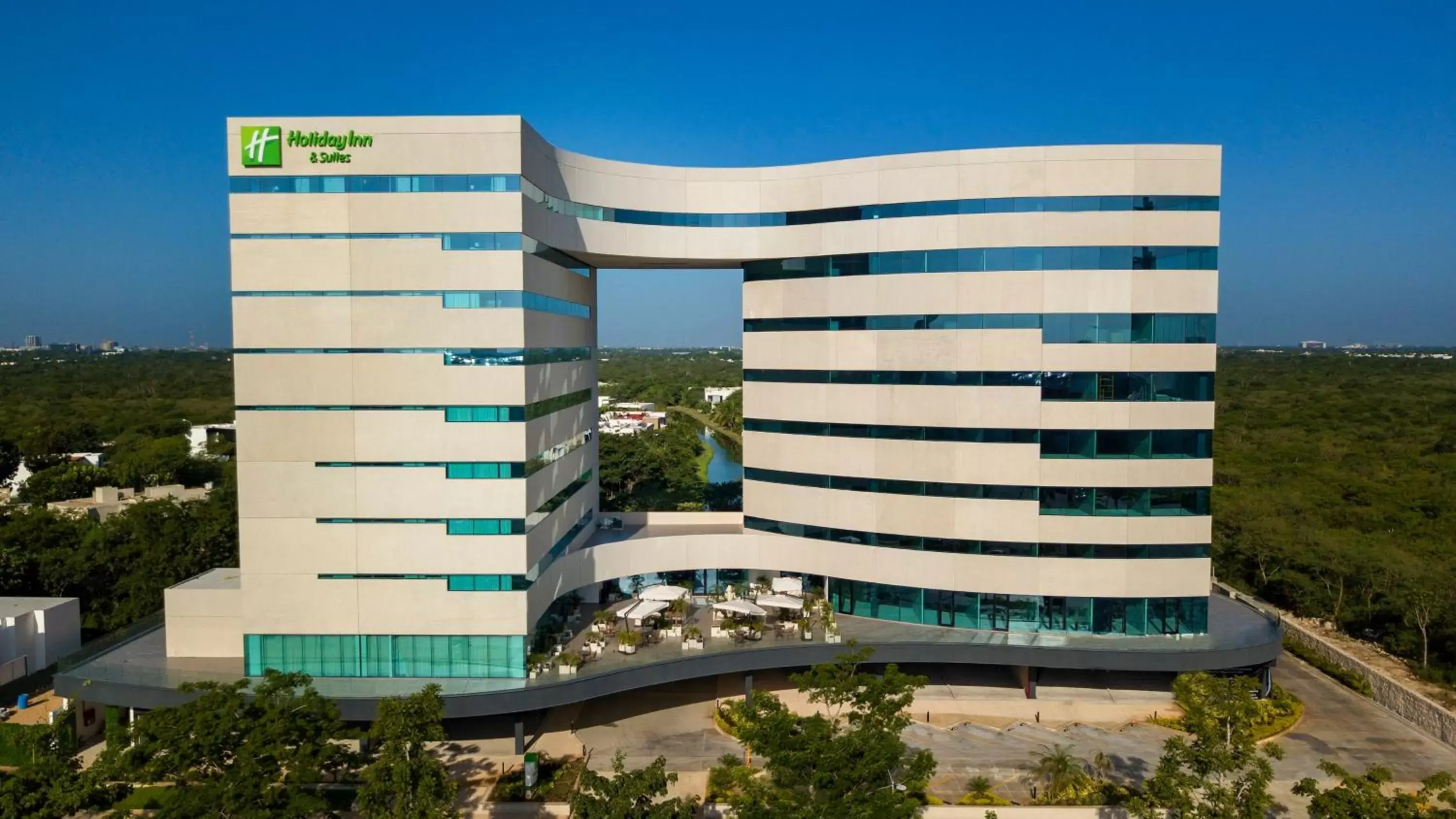 Property Building in Holiday Inn & Suites - Merida La Isla, an IHG Hotel