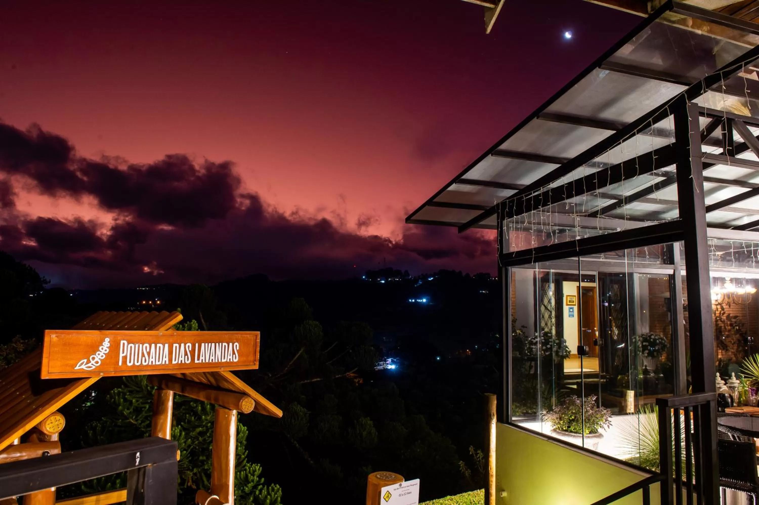 Facade/entrance in Pousada das Lavandas