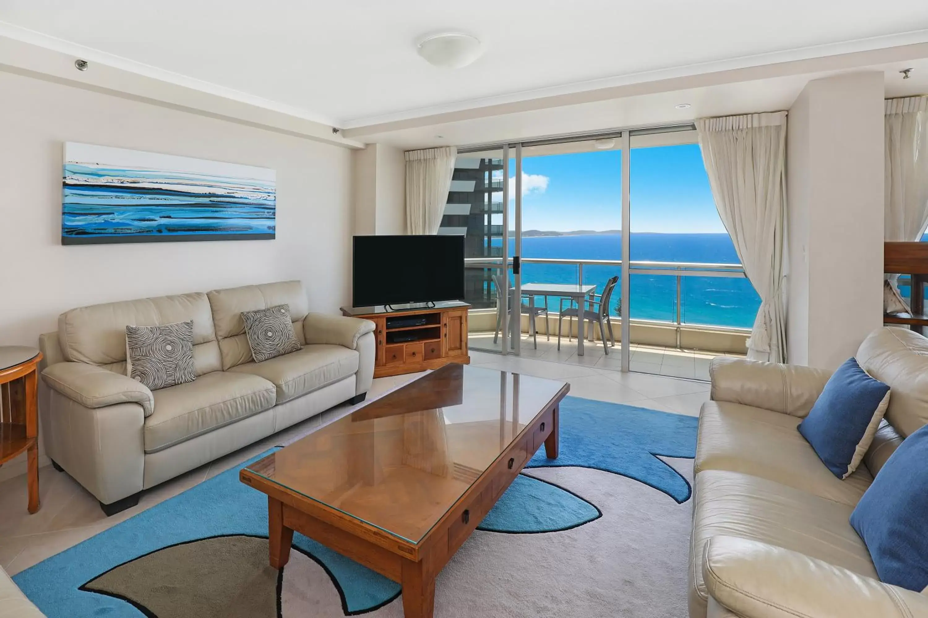 Living room, Seating Area in Points North Apartments