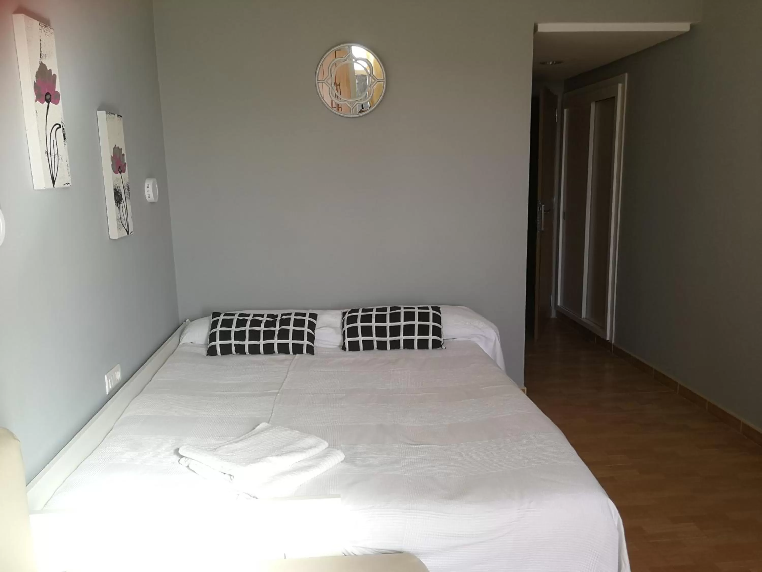 Bed in Benalmadena ,apartamento-Estudio primera Línea de Playa
