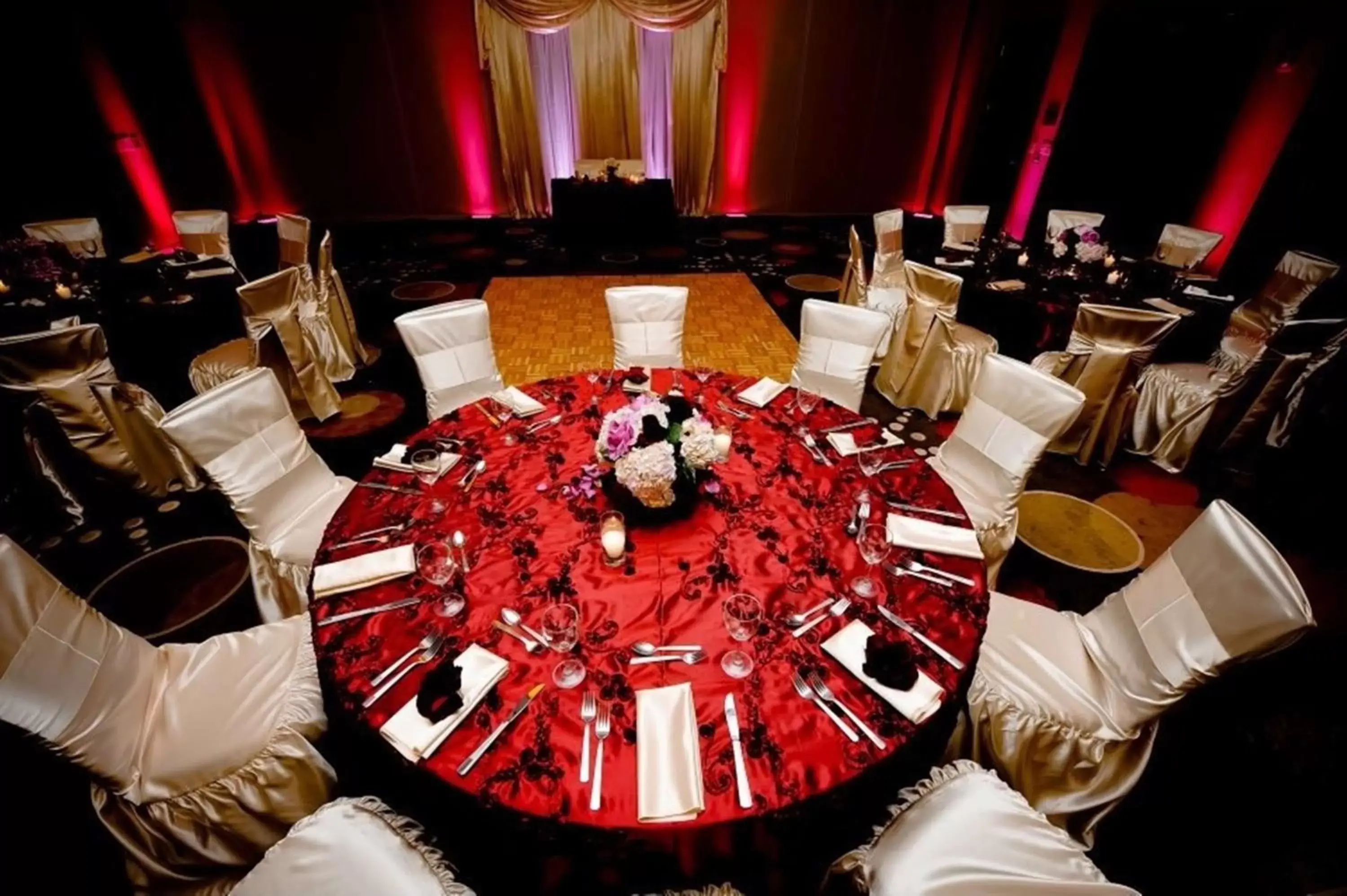 Meeting/conference room, Banquet Facilities in Embassy Suites Ontario - Airport