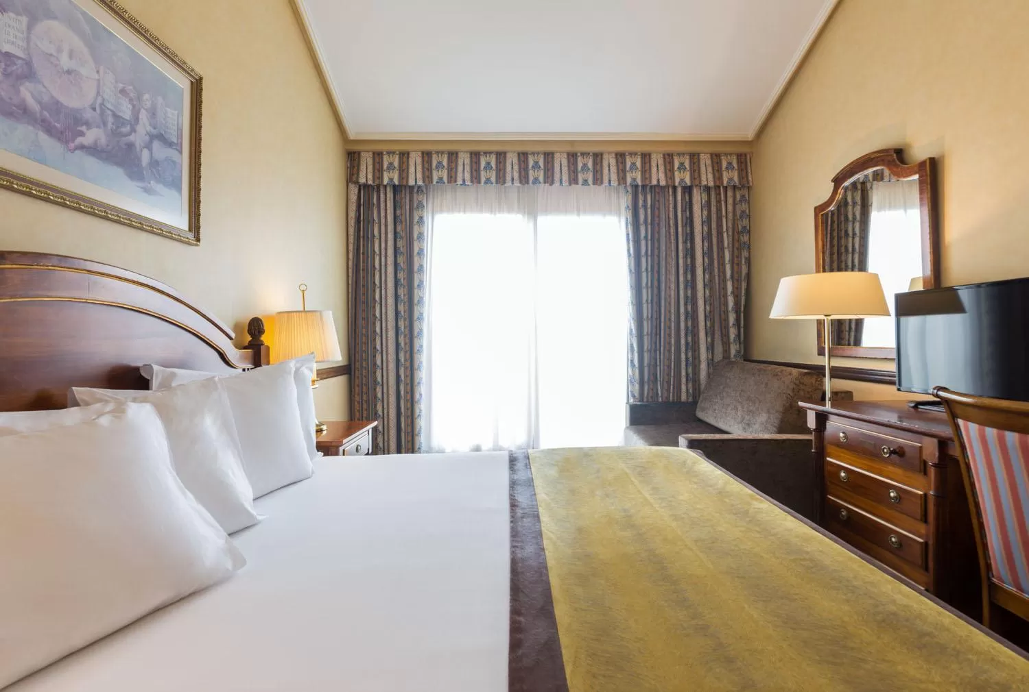 Bed in Hotel Exe Reina Isabel