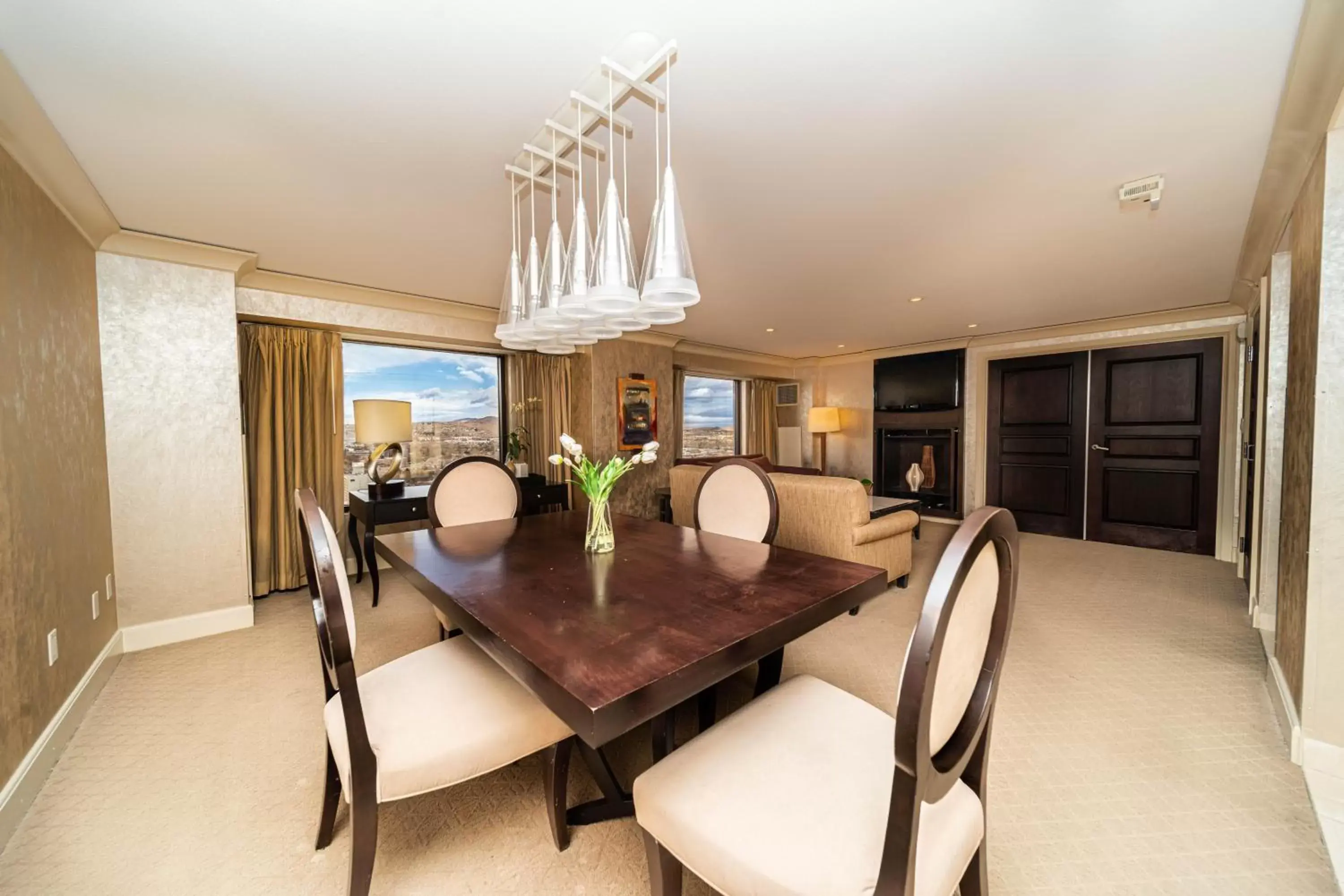 Dining Area in Reno Suites