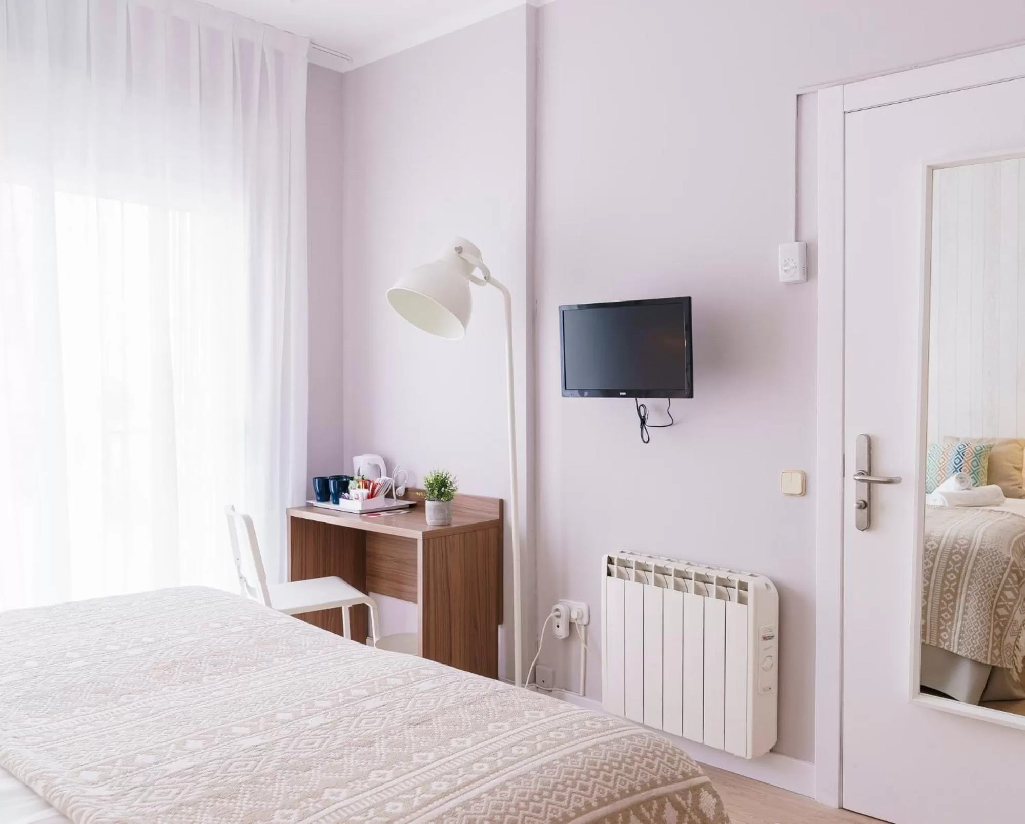 Bedroom, Bed in BYPILLOW Mumm